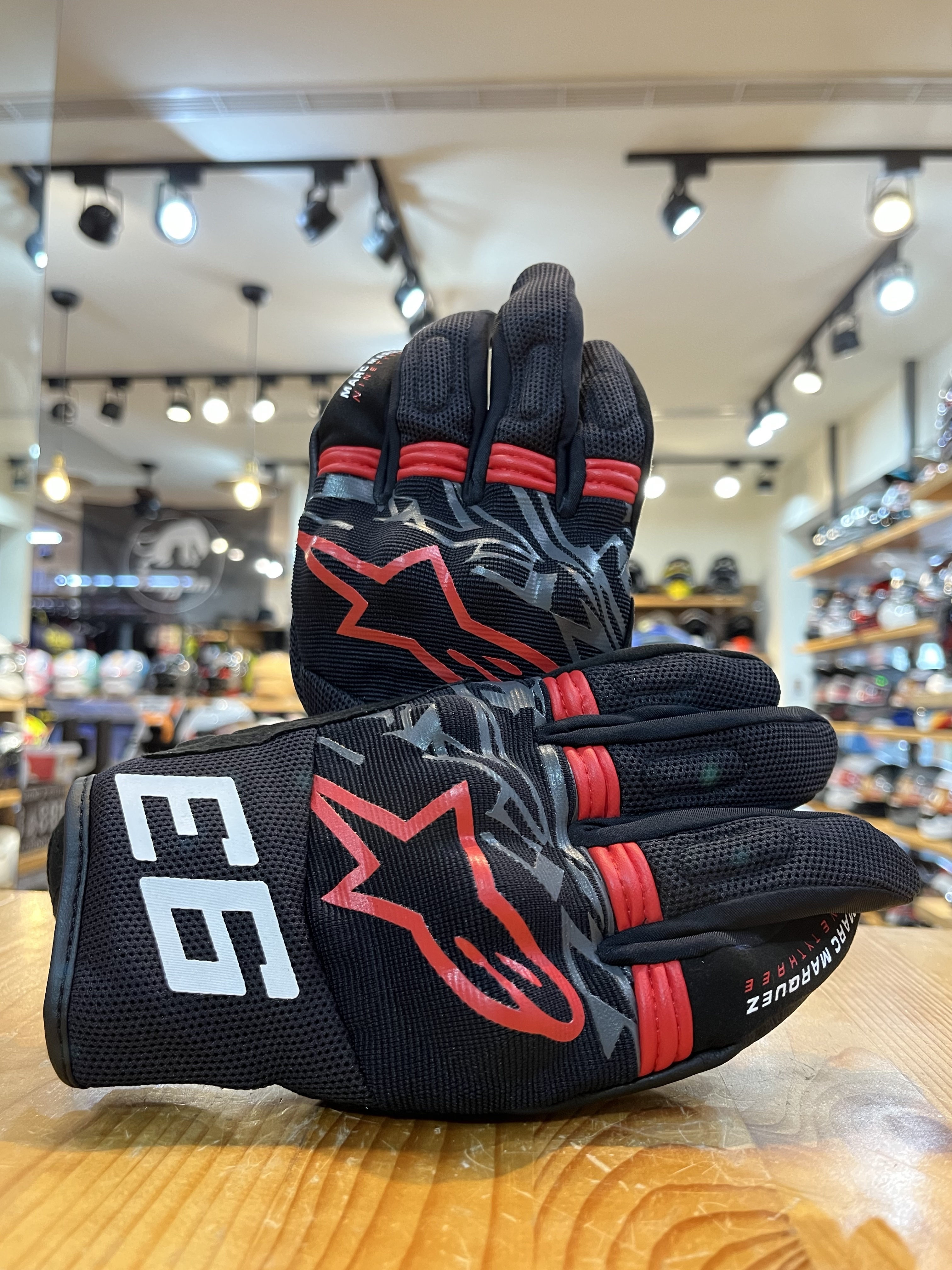 ALPINESTARS MM93 LOSAIL V2 2023 GLOVES 紅深灰 布手套