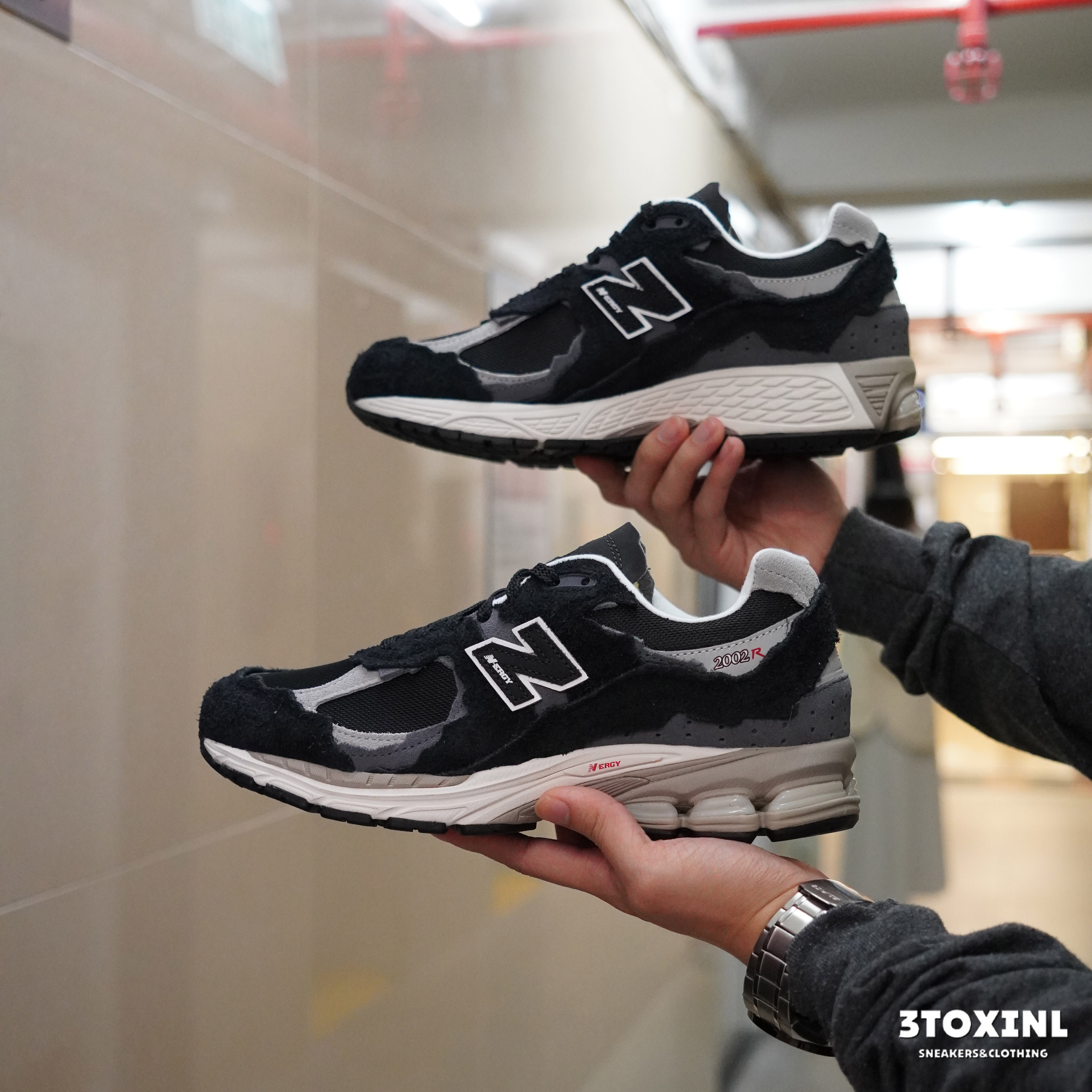 (現貨) New Balance 2002R Protection Pack - Black Grey