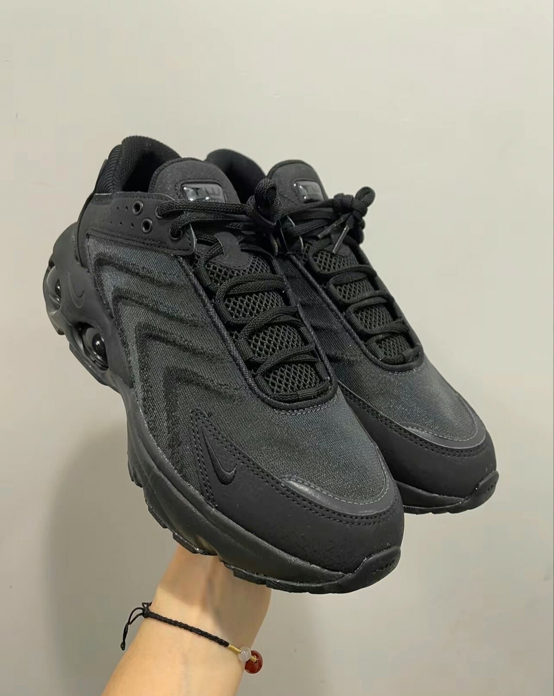 Nike Air Max TW 1 防滑 耐震 跑步鞋 黑 無煙煤黑 FEB-