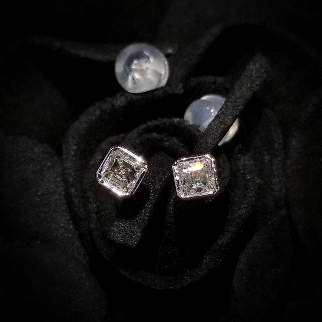 全新18K白金【主石34份方形鑽石】耳環