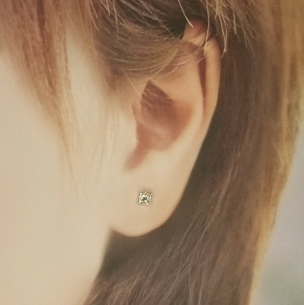全新18K白金【主石58份方形鑽石】耳環