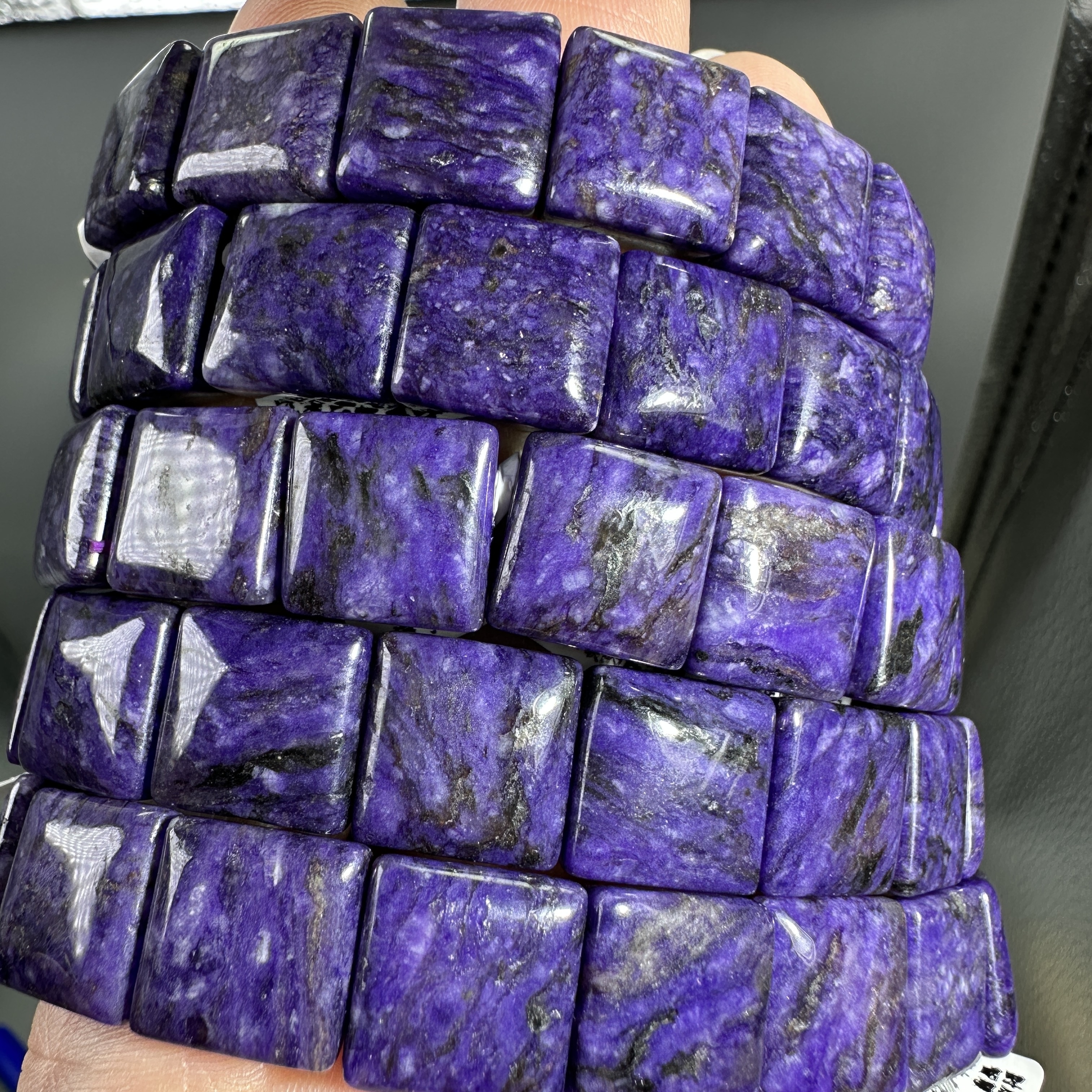 紫龍晶手排