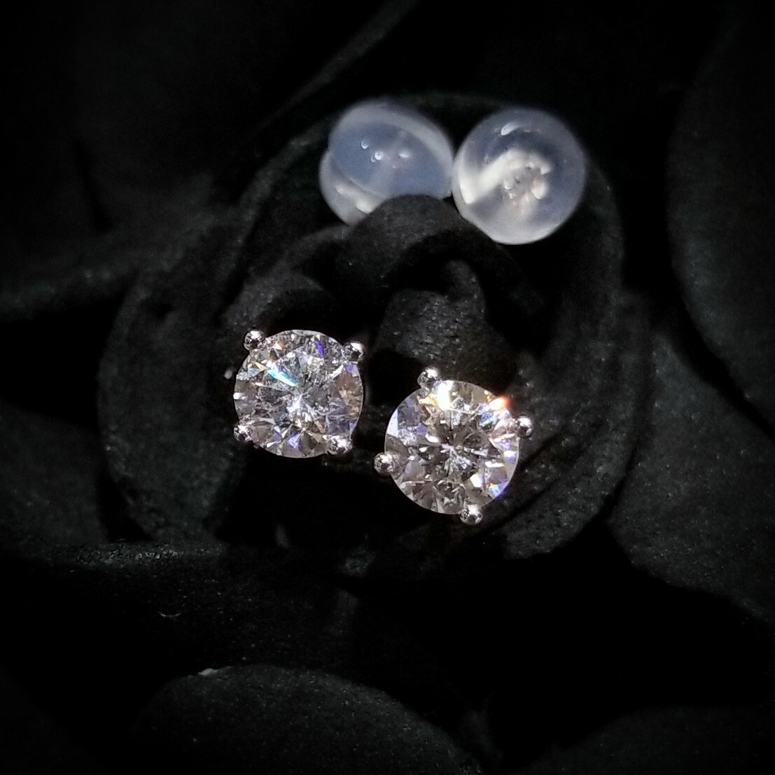 全新18K白金【主石82份鑽石】耳環