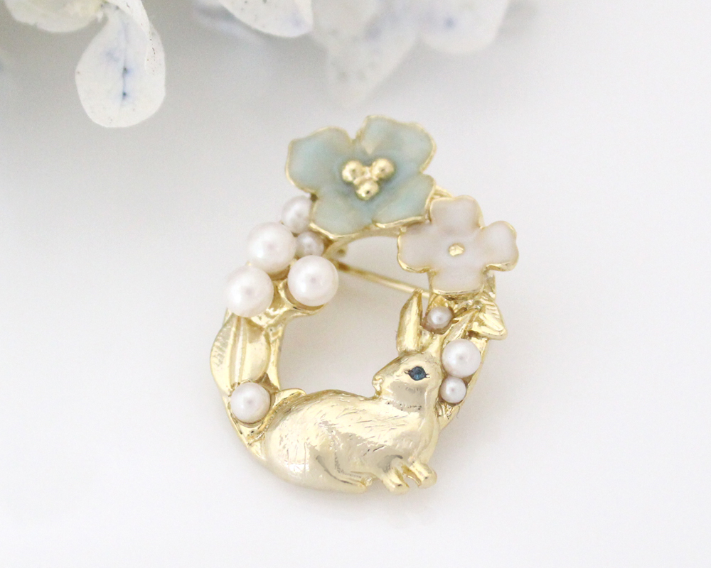 Luccica 兔仔花圈髮插/胸針