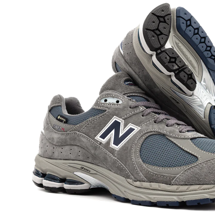 New Balance 2002R M2002RXC GORE-TEX GORE-TEX 防水灰棕色