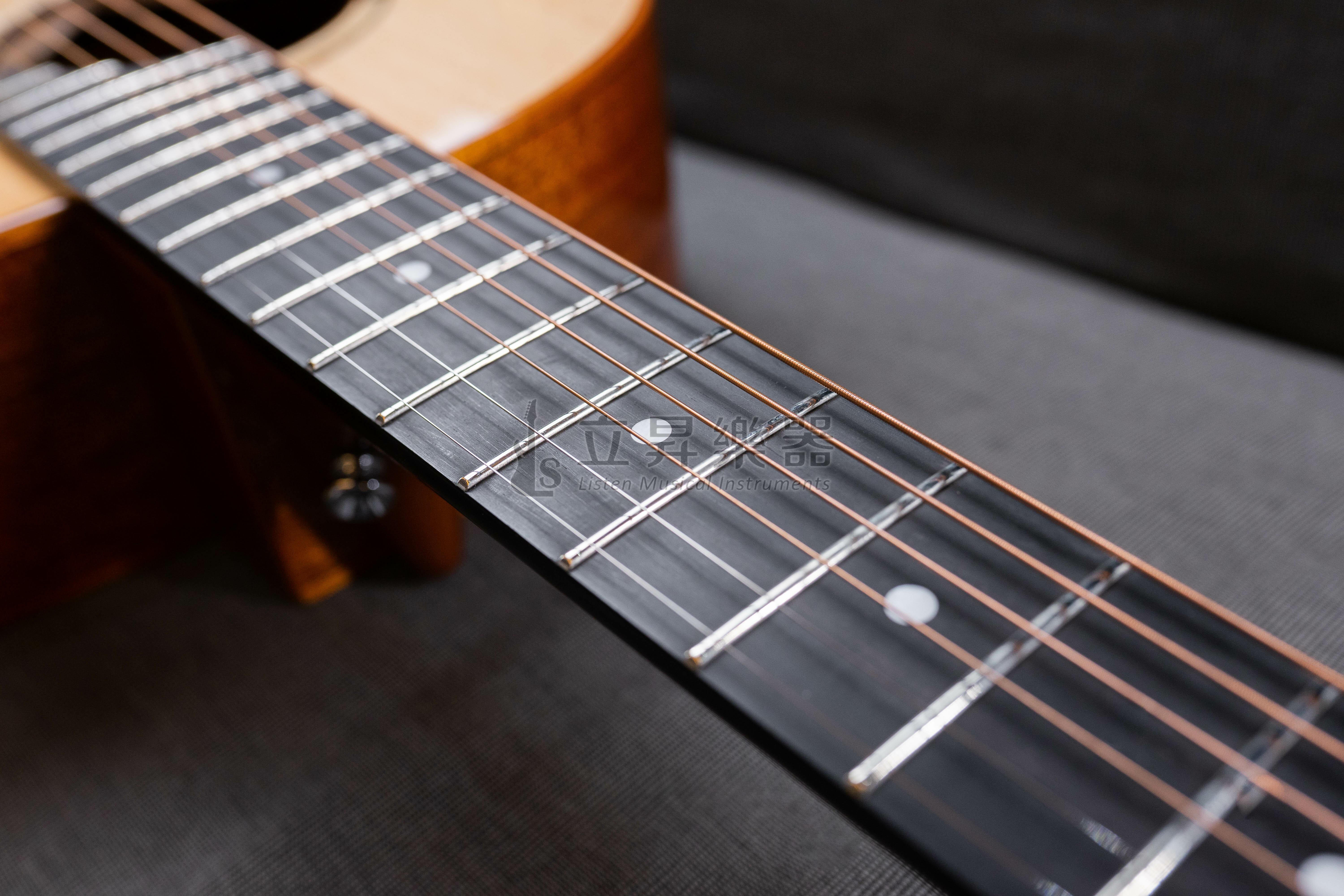 aNueNue aNueNue L100 41吋 西加雲杉木 全單木吉他 附豪華加厚琴袋 第 5 張圖片｜三峽吉他 / Bass