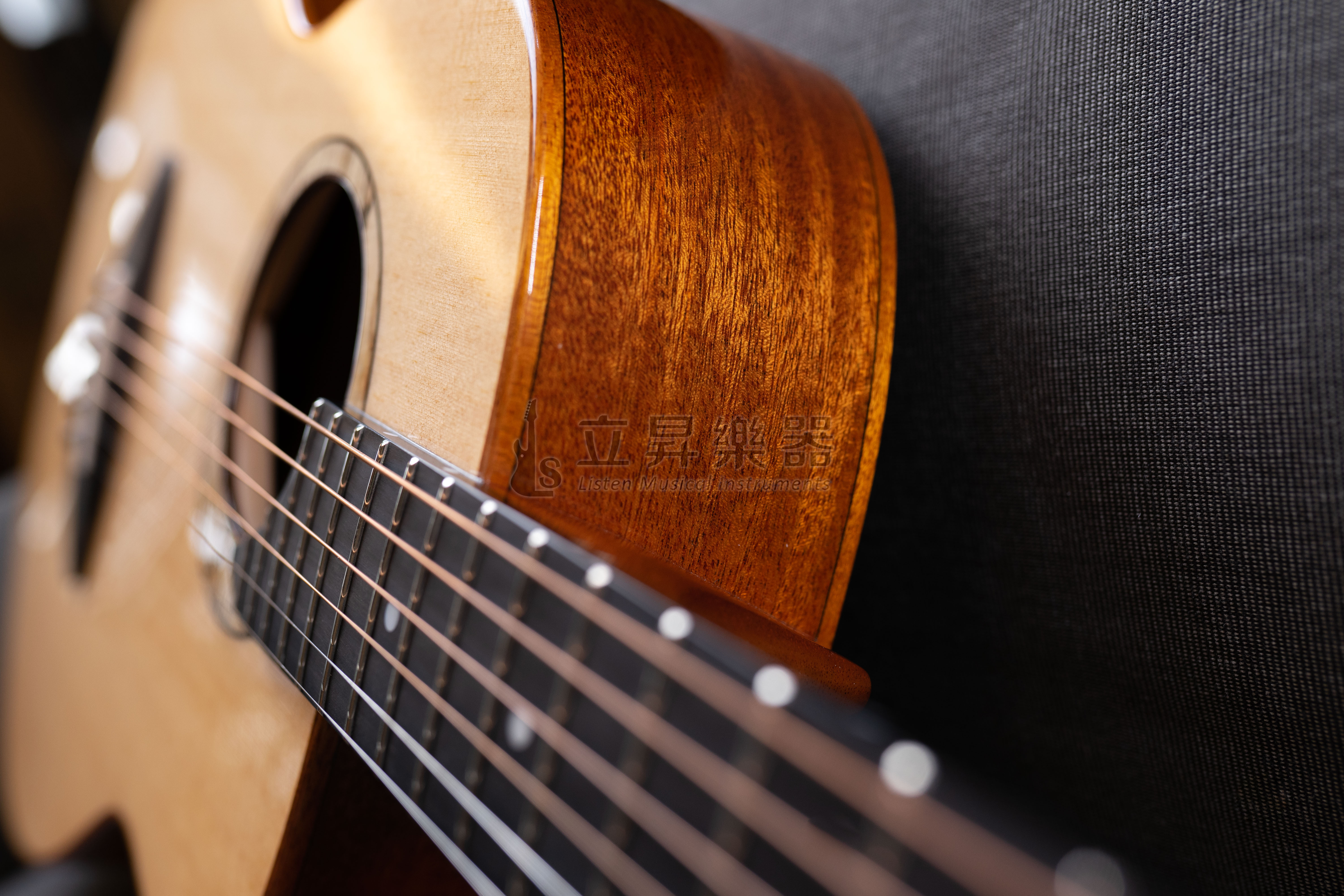 aNueNue aNueNue L100 41吋 西加雲杉木 全單木吉他 附豪華加厚琴袋 第 3 張圖片｜三峽吉他 / Bass
