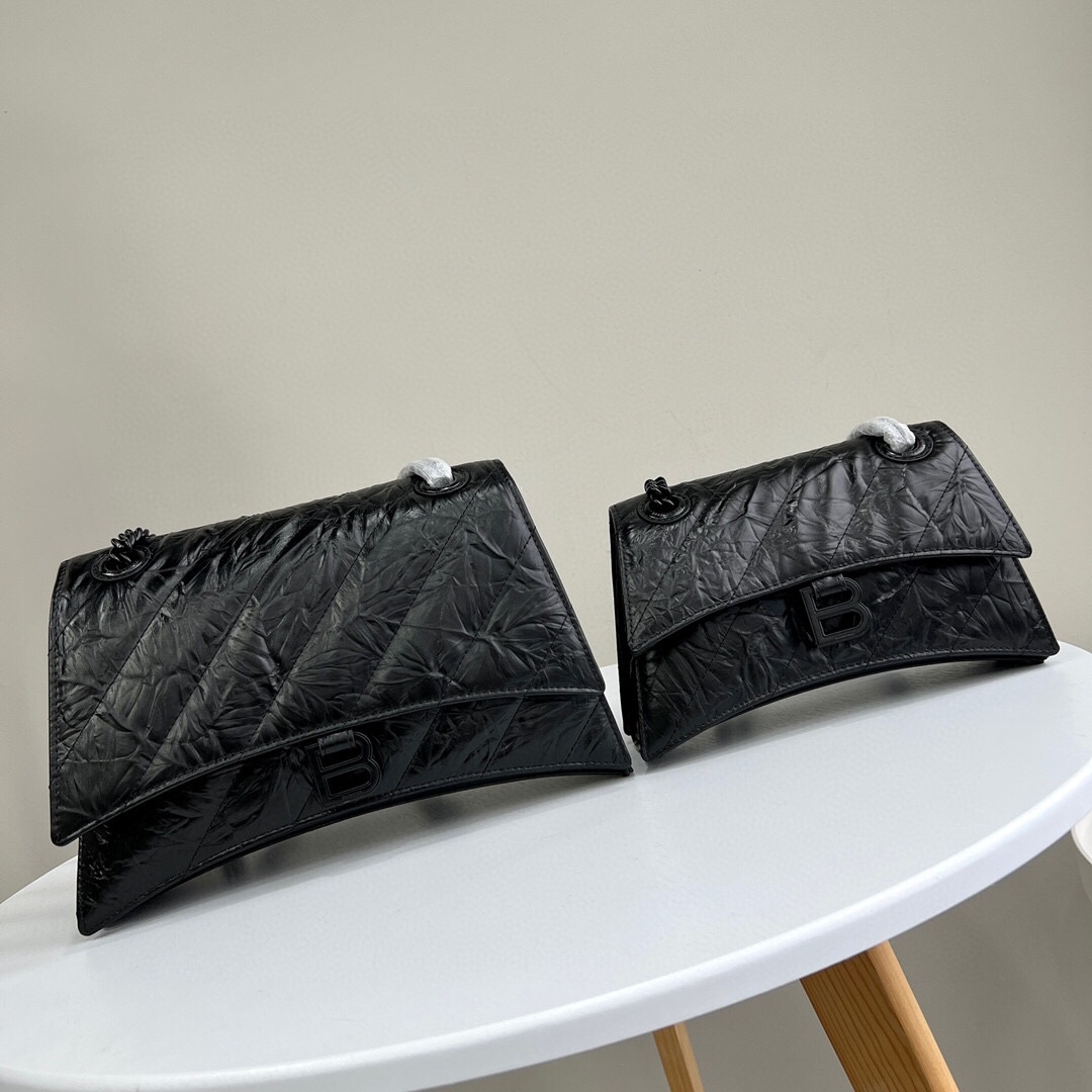 🖤Balenciag* 最新 Crush 包