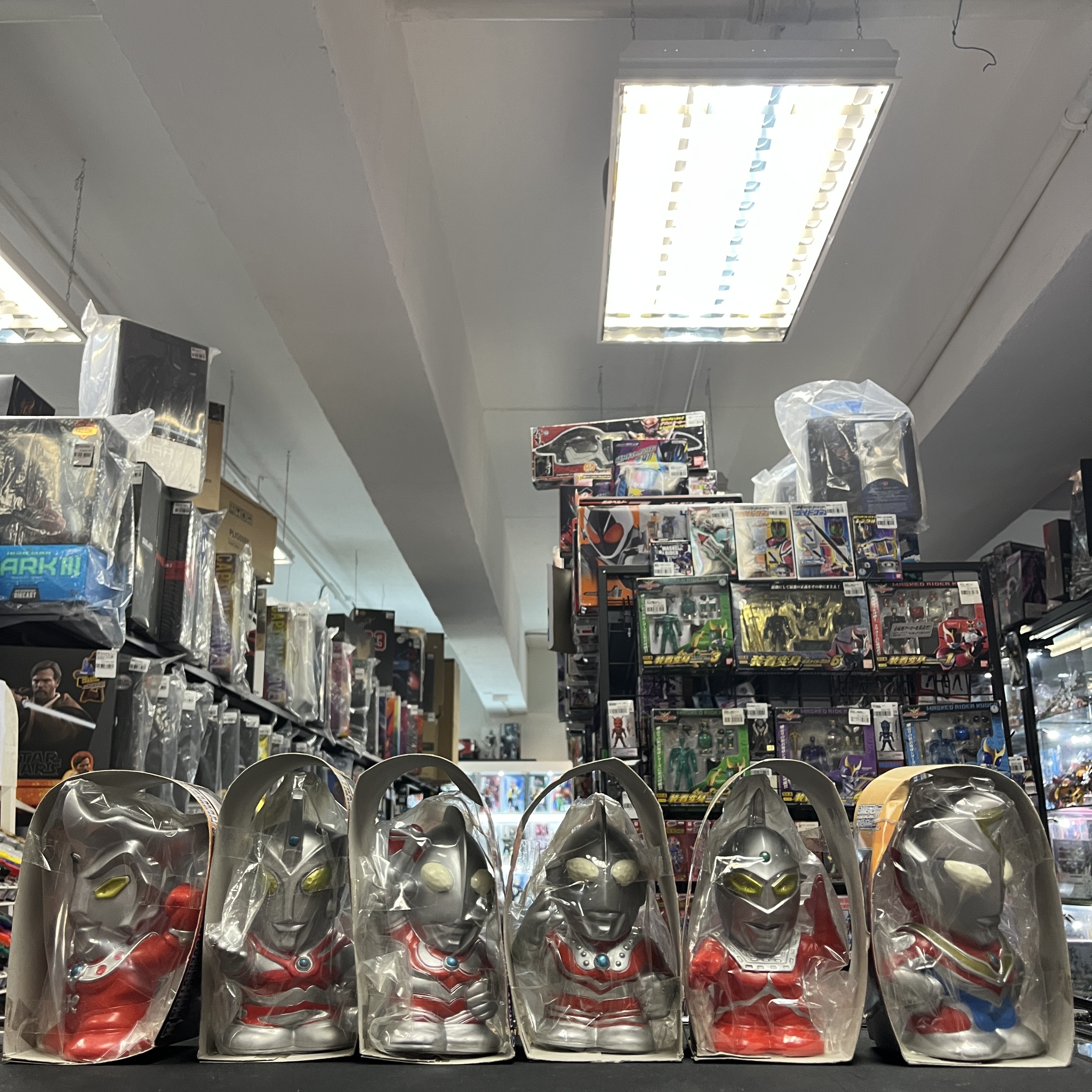 超人系列-Ultra man 貯金箱 II 一套六款