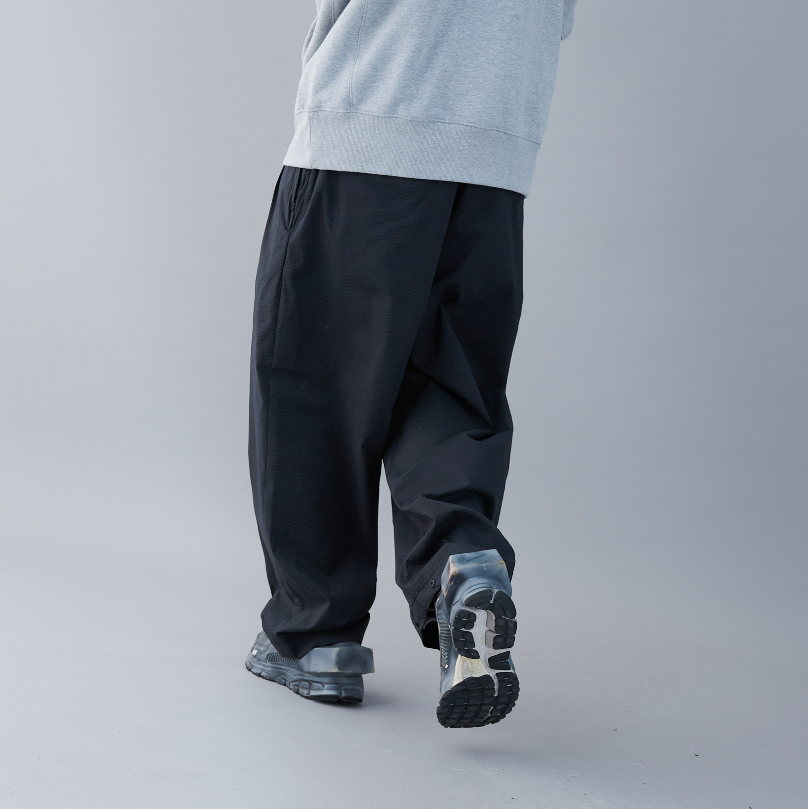 tightbooth SUCKER STRIPE BAGGY SLACKS bk - 通販 - solarenergysas