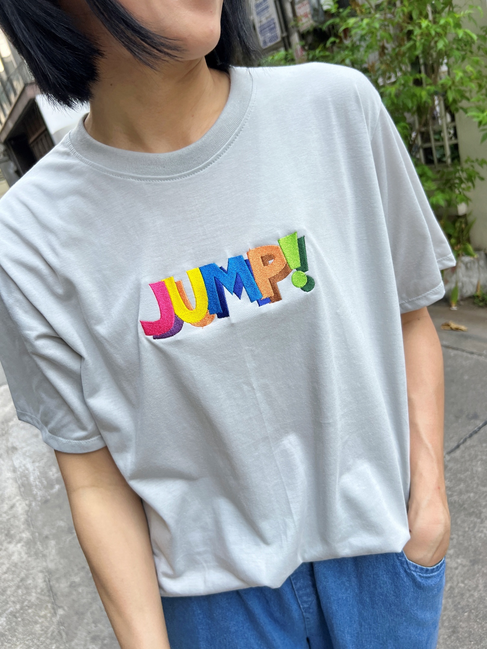 微立體JUMP泰國彩色刺繡T (灰)