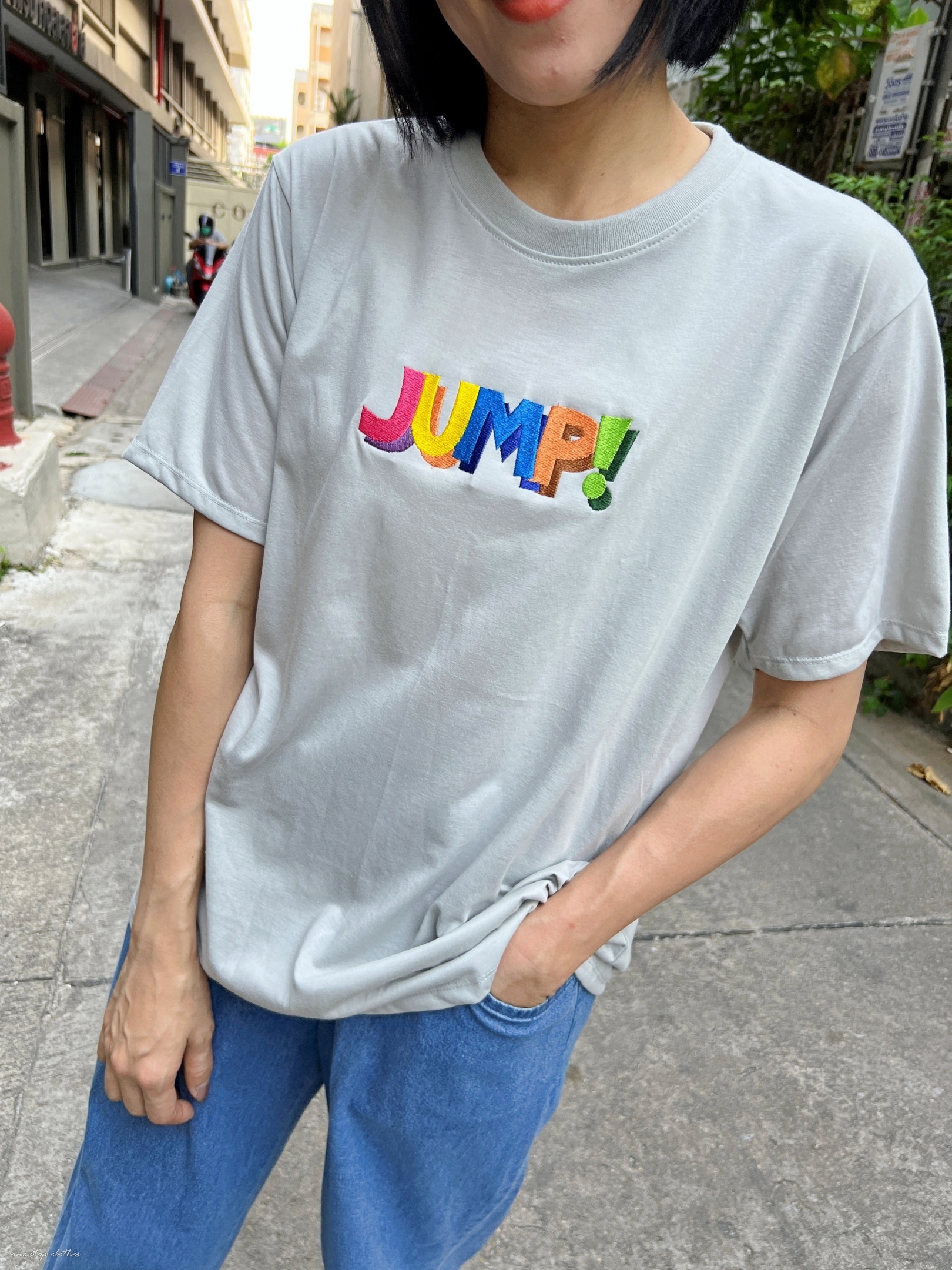 微立體JUMP泰國彩色刺繡T (灰)