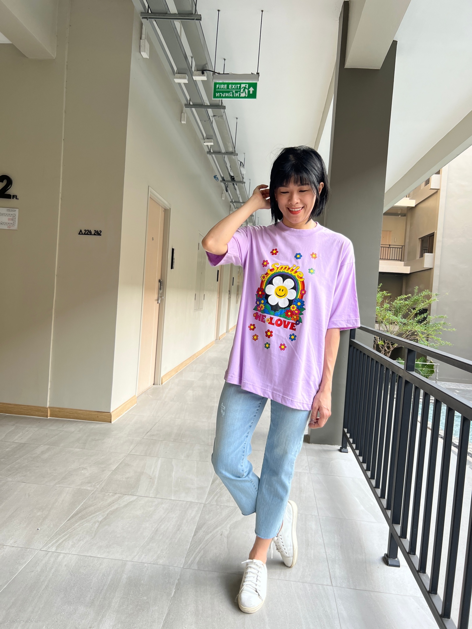 泰國紫羅蘭SMILE彩虹花朵T