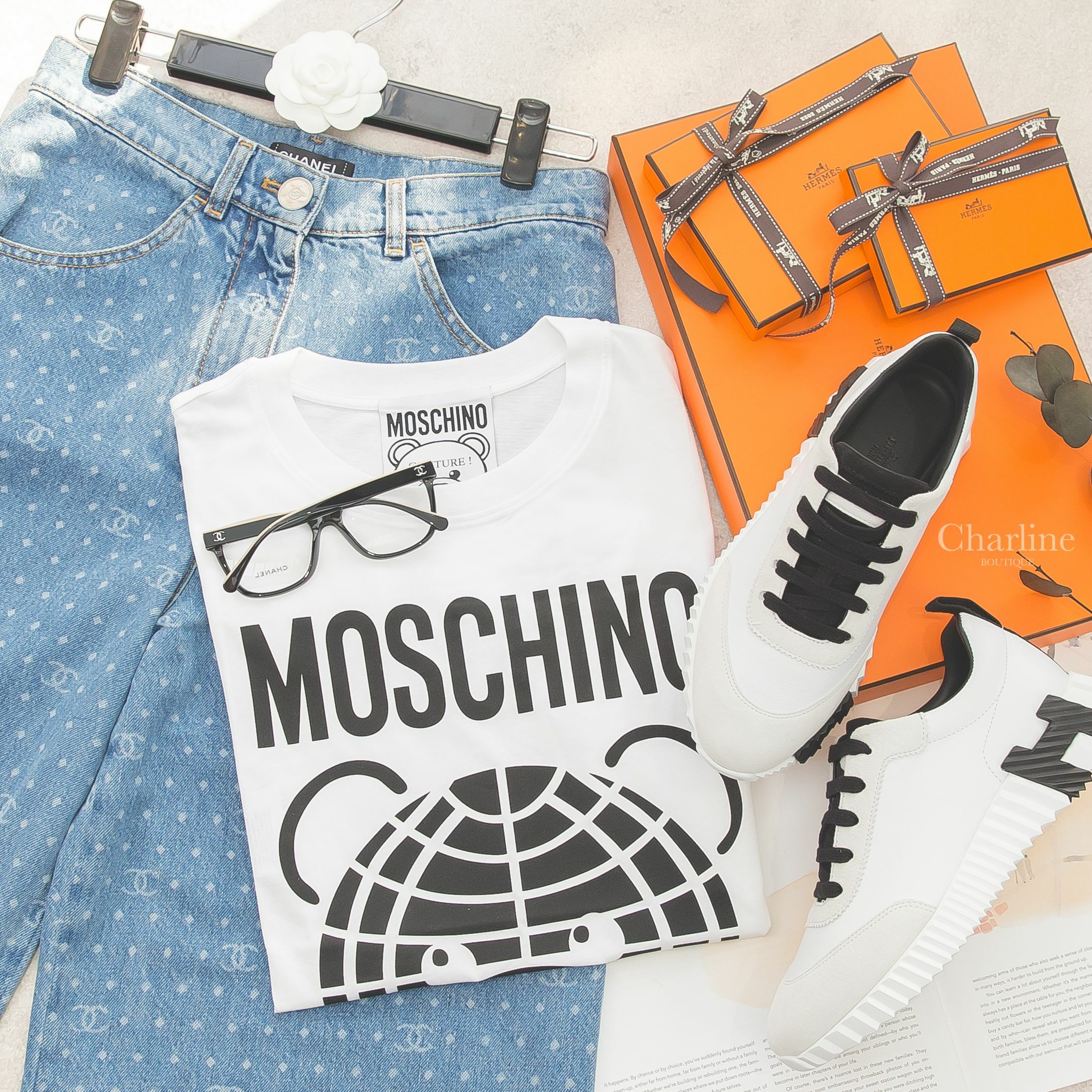 Chanel Glasses 黑色拼裸底黑字邊框側邊銀CC平光眼鏡,Hermès Bouncing Sneaker 白色山羊皮拼麂皮黑色H運動鞋-Charline Boutique 精品代購