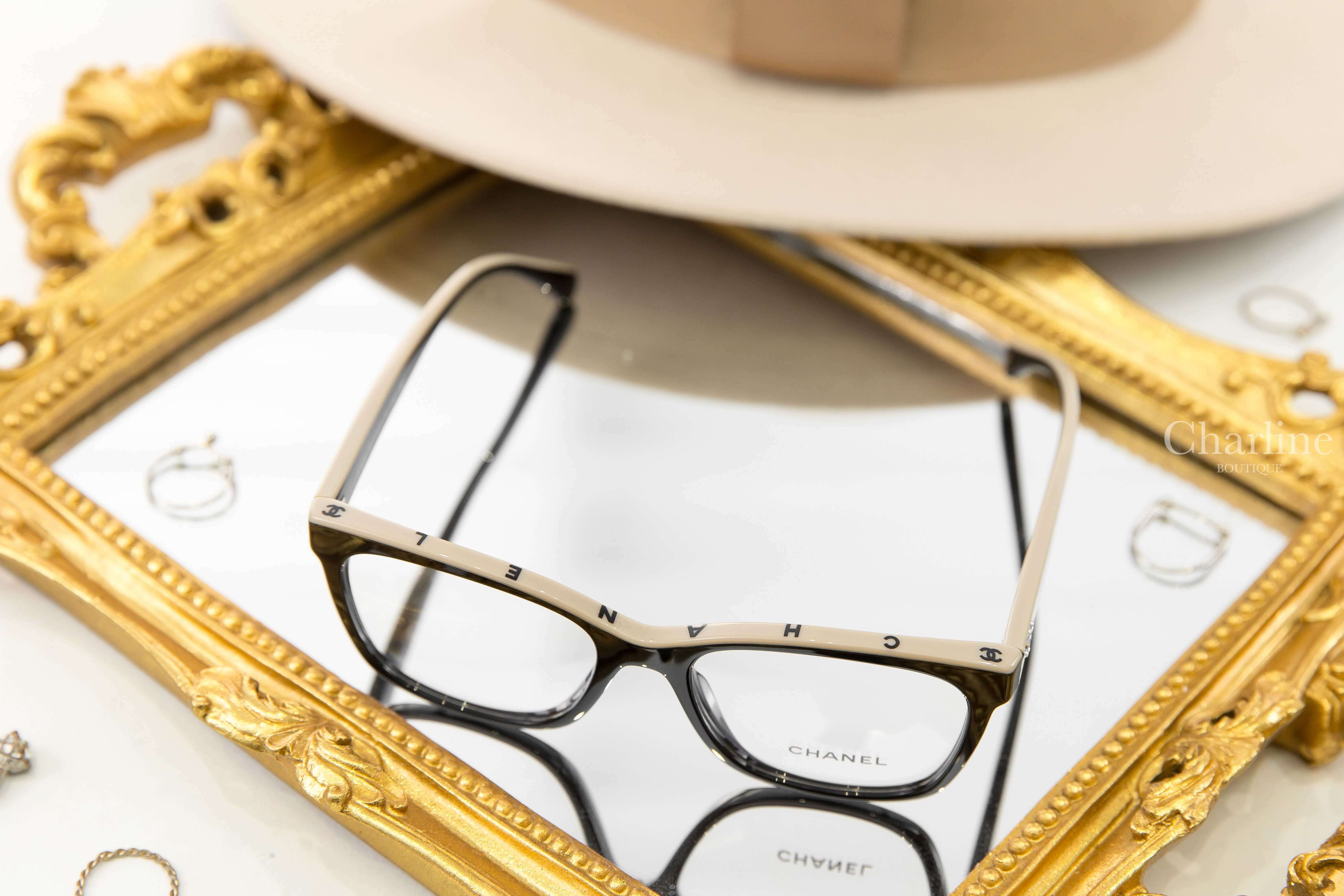 Chanel Glasses 黑色拼裸底黑字邊框側邊銀CC平光眼鏡-Charline Boutique 精品代購