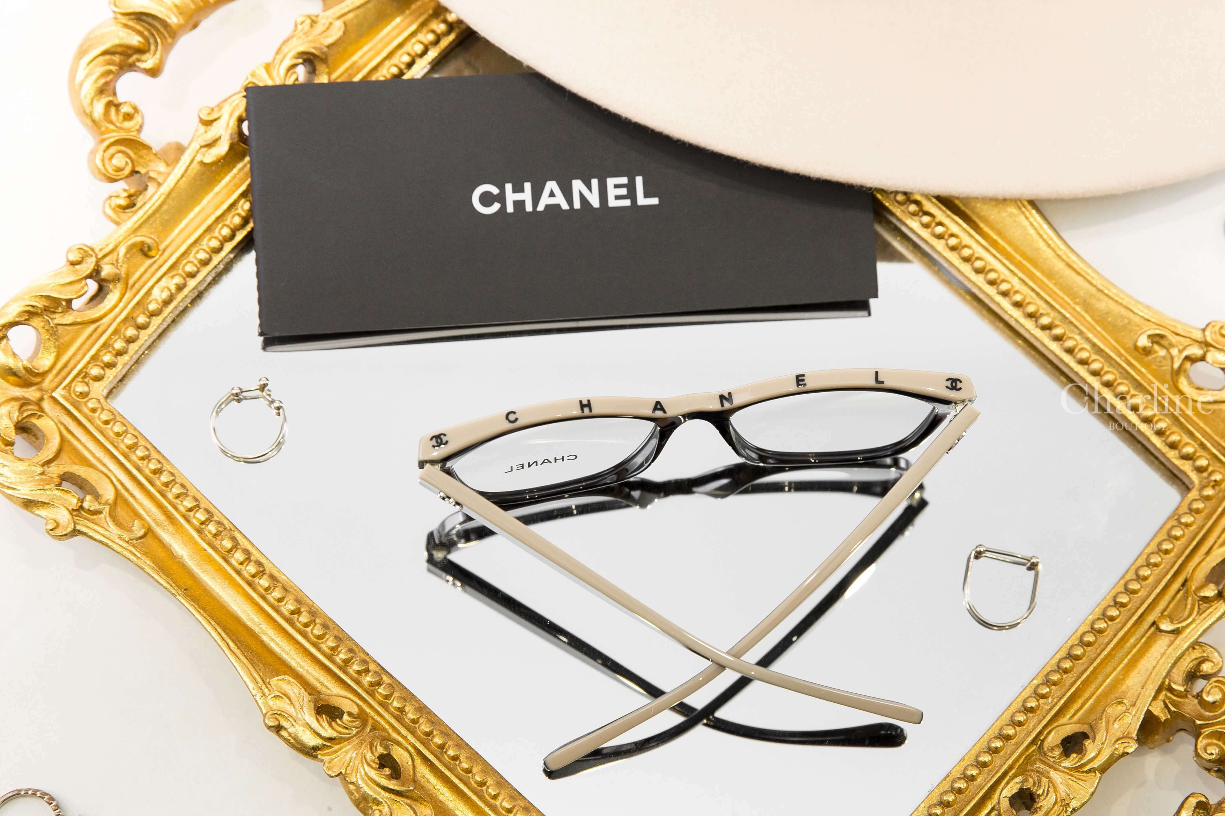 Chanel Glasses 黑色拼裸底黑字邊框側邊銀CC平光眼鏡-Charline Boutique 精品代購
