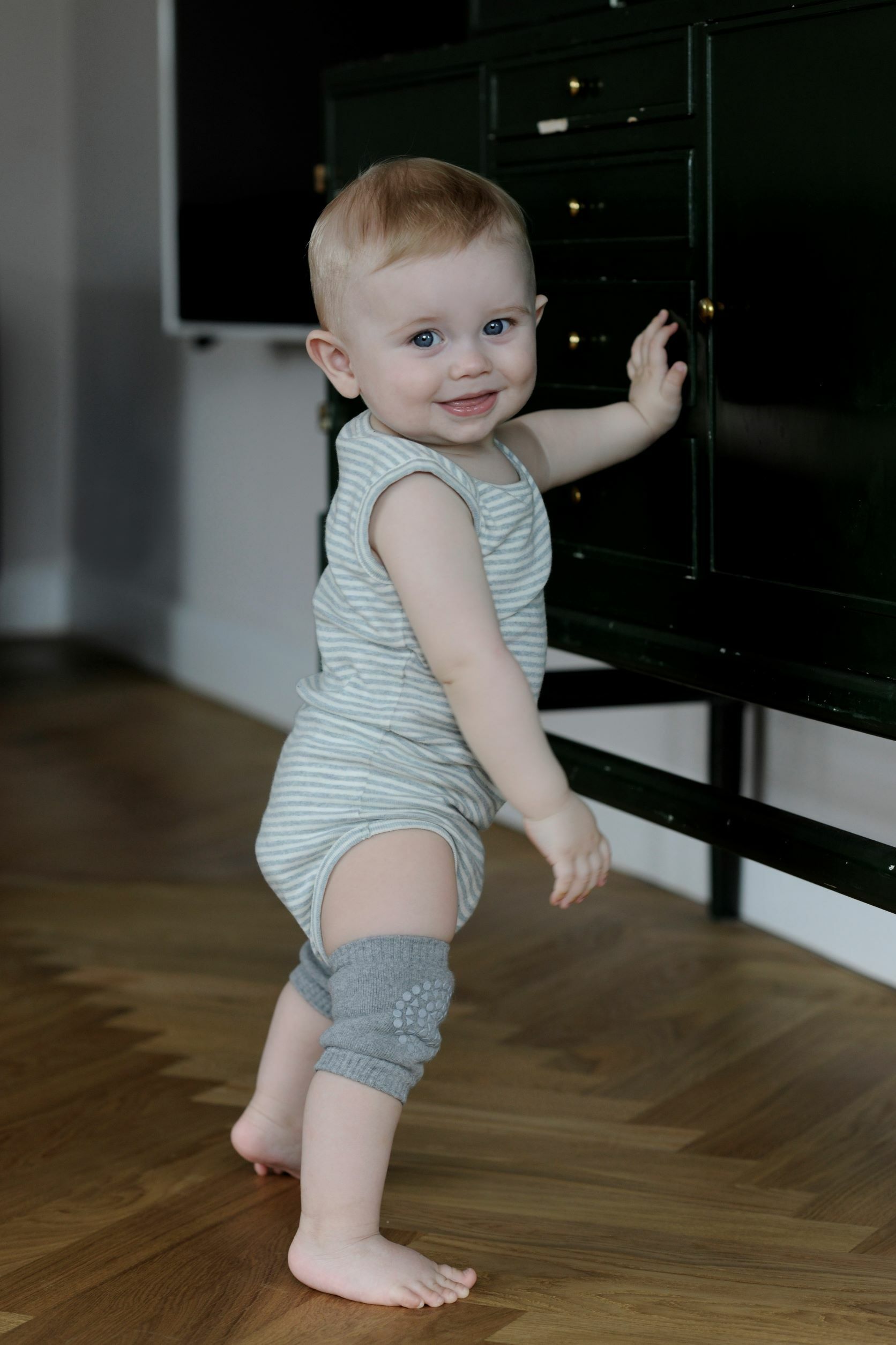 丹麥GoBabyGo 毛圈棉爬行護膝 - Grey Melange