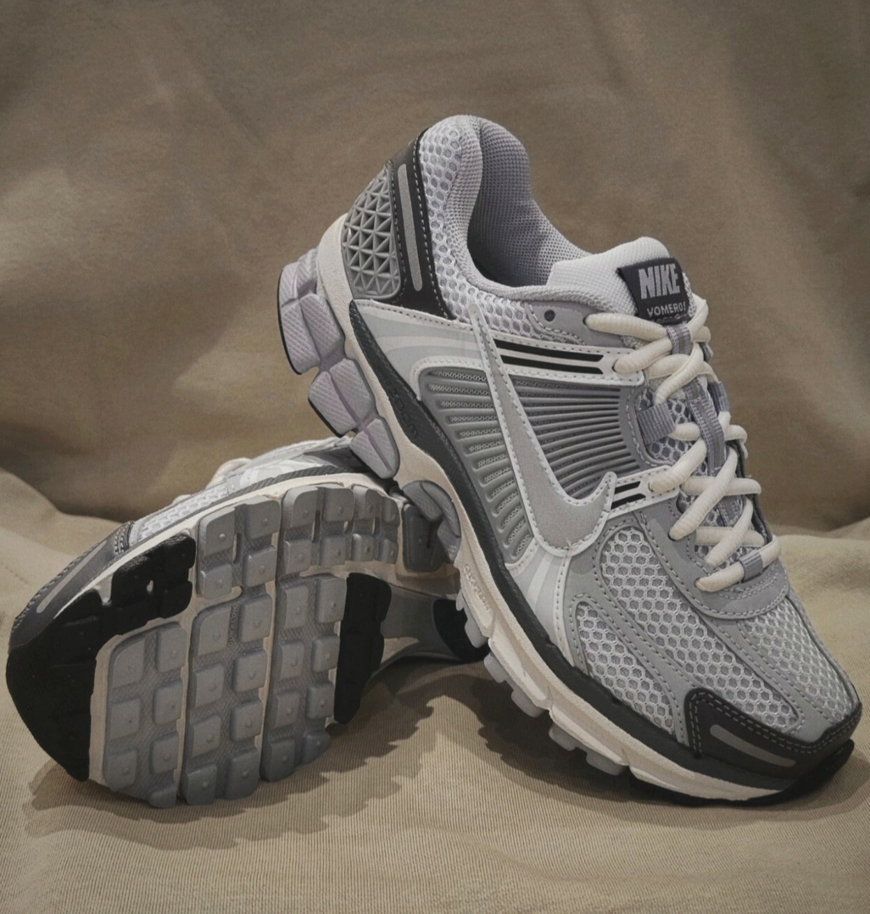 代購 Nike Air Zoom Vomero 5 米灰色 復古 FD9919-001 Feb-