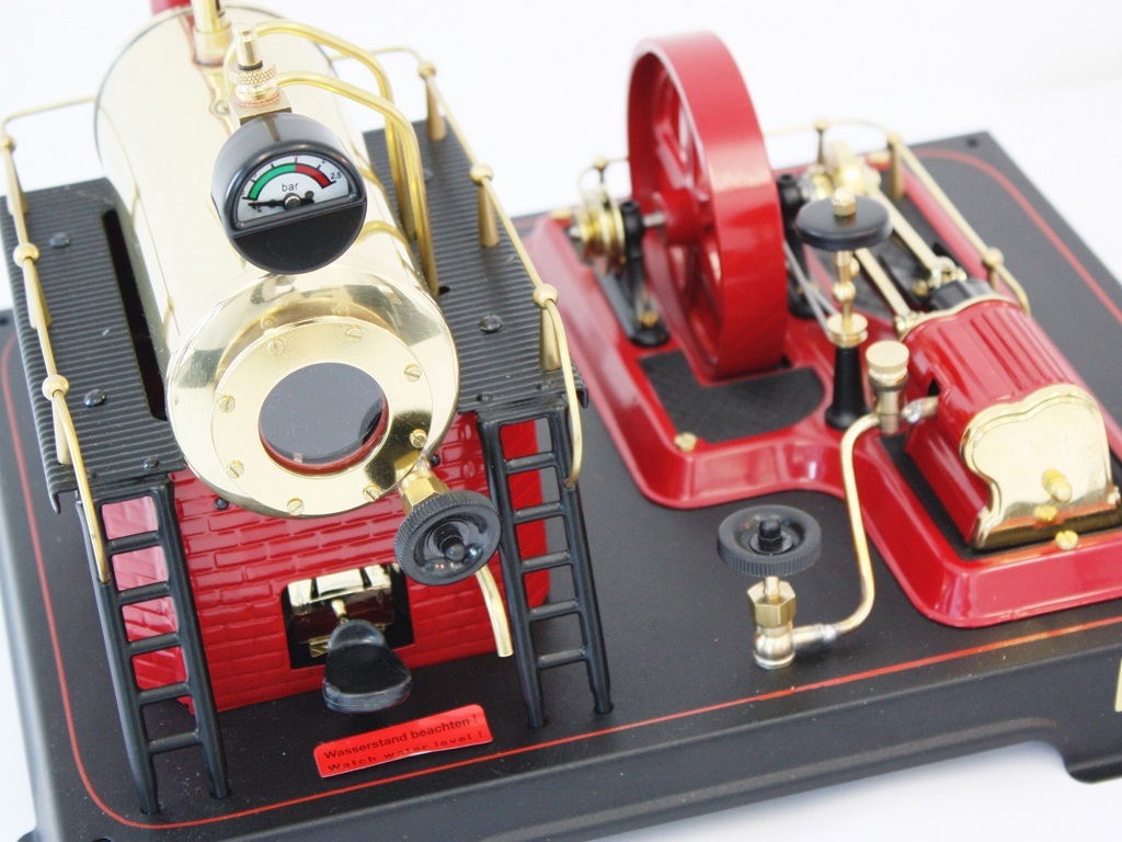 Wilesco 00021 D21 Steam Engine 蒸汽機引擎.冒煙