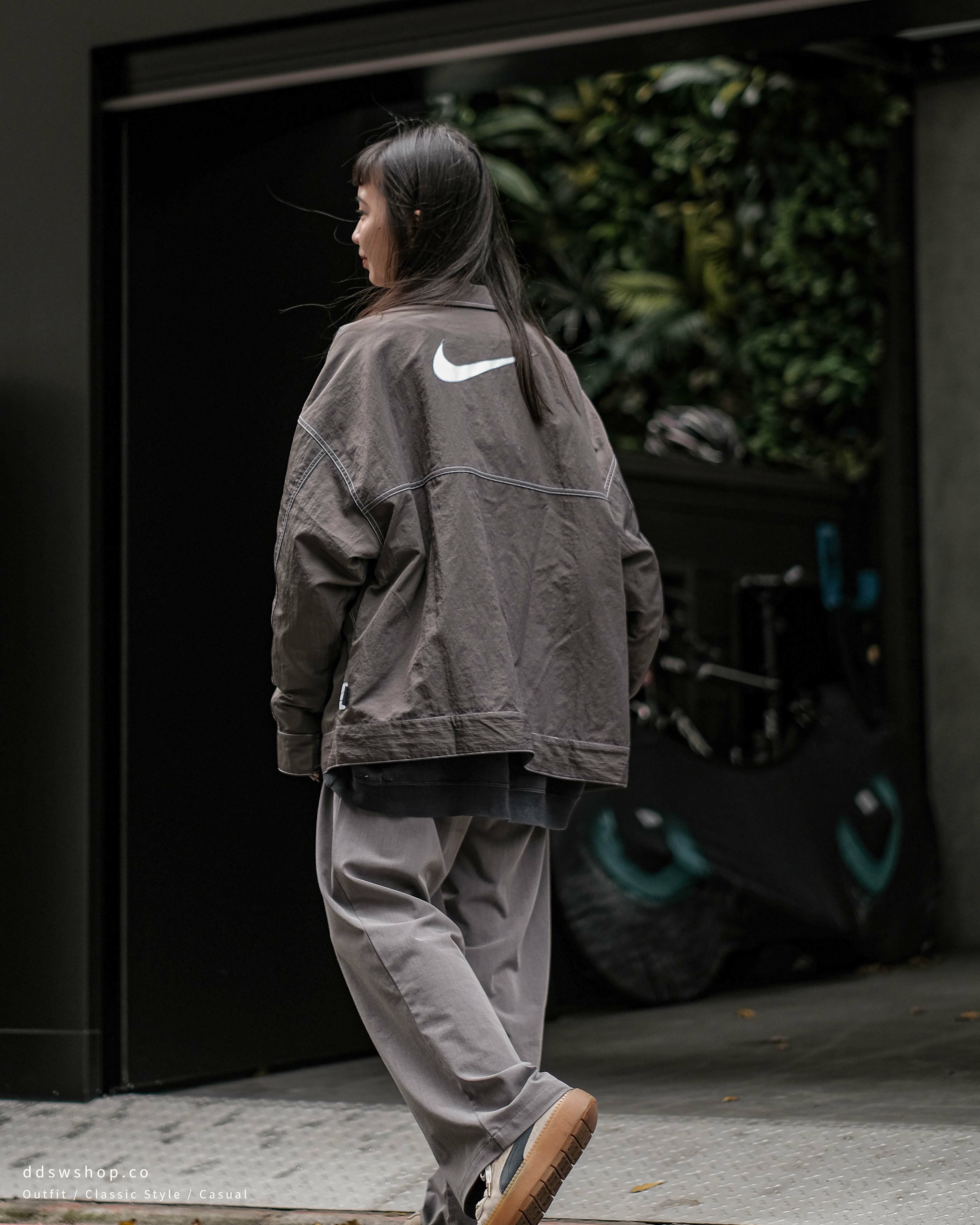 Nike NSW Swoosh 外套 咬標 外縫線 工裝外套 梭織夾克 深灰 FD9929-261