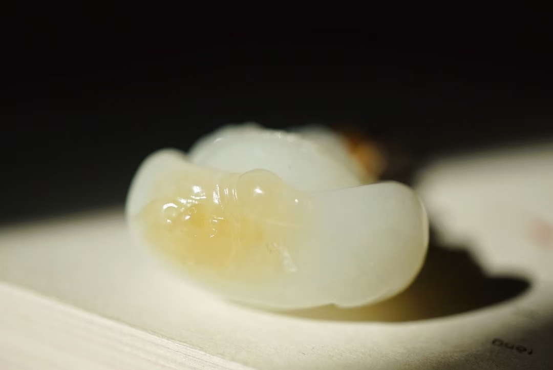 28444 和田玉且末糖白料“笑口常開”彌勒佛掛件