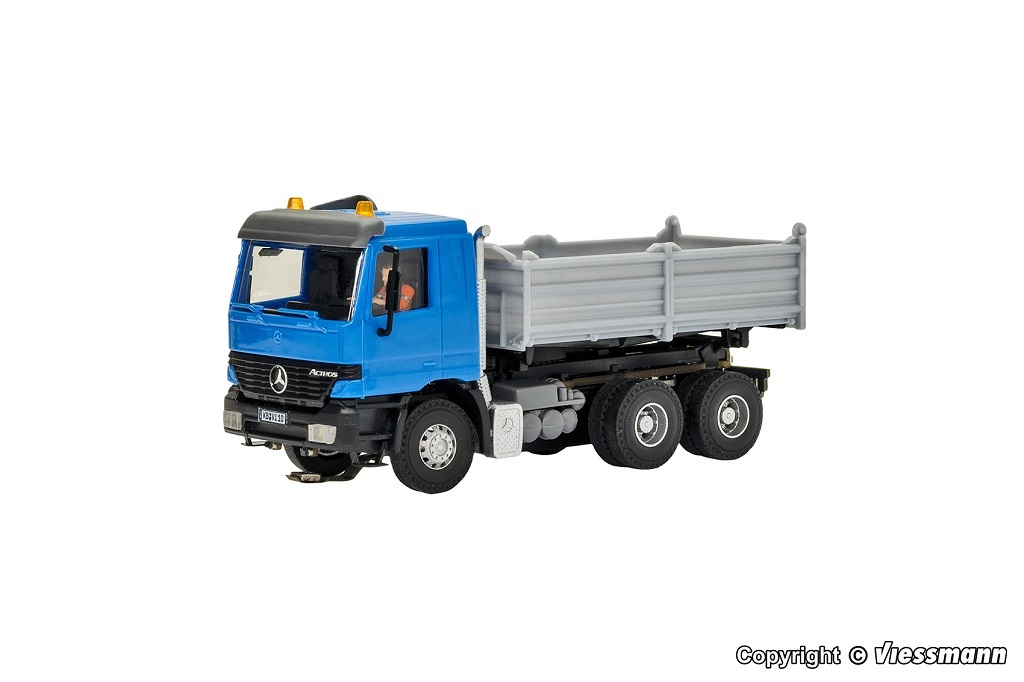 Viessmann 8000 HO scale CarMotion basic starter set, MB ACTROS dump truck with rotating flashing lights