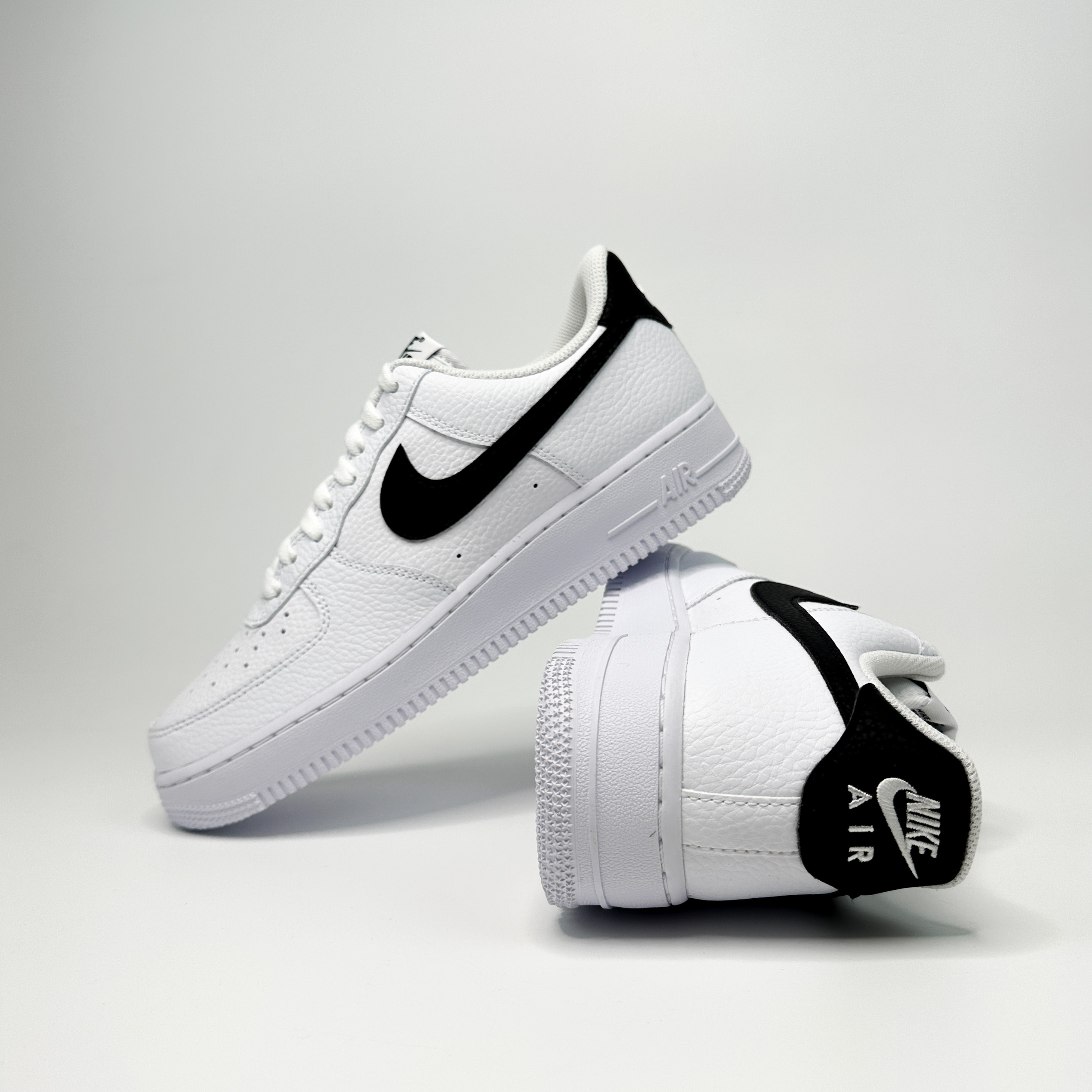 NIKE AIR FORCE 1 AF1 全白黑勾白金小GD 低筒休閒鞋男鞋CT2302