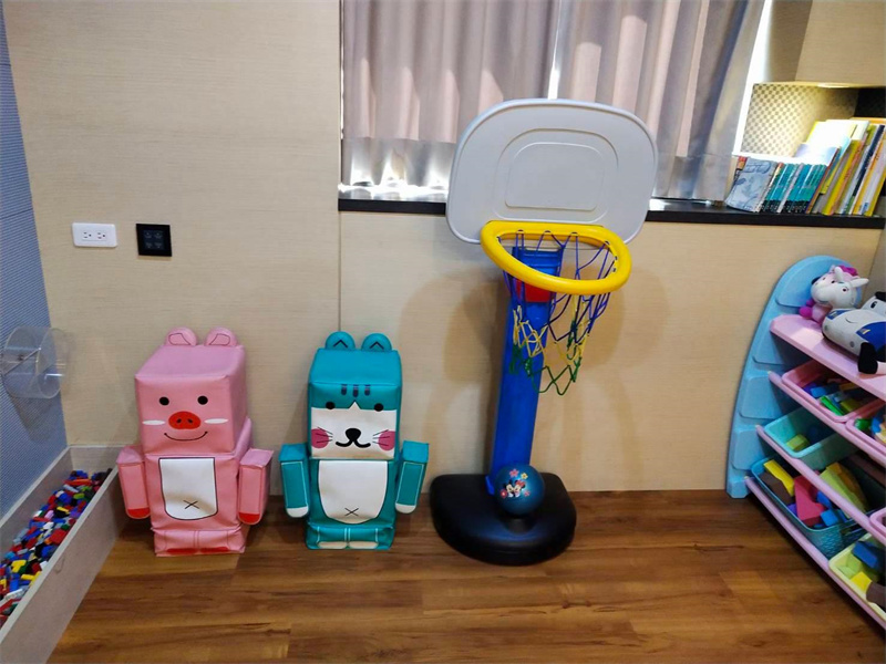 高雄奇幻沙城&宮之野蠻天地親子遊戲室 玩具區