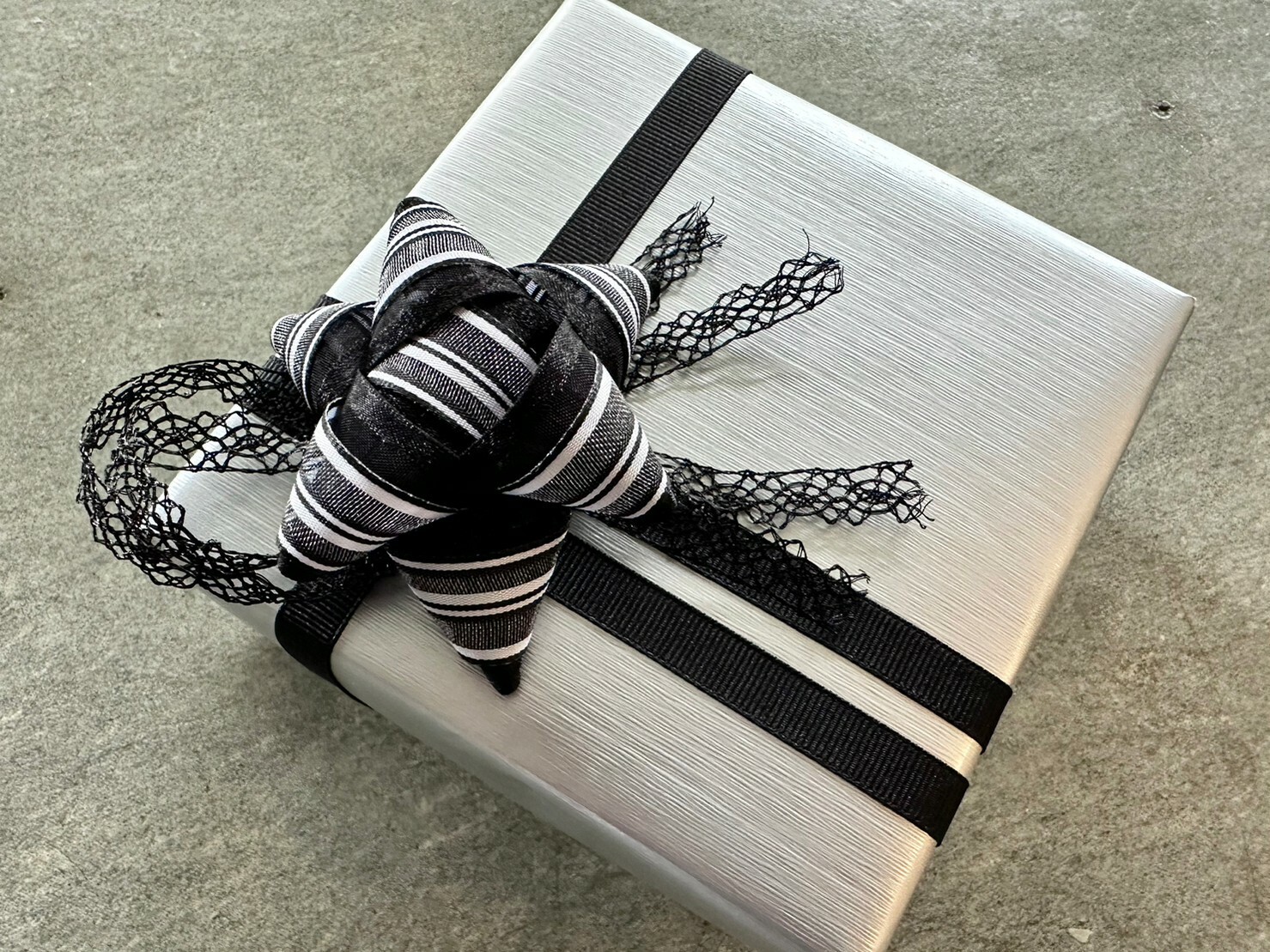 Torchon蕾絲窗金蔥紗/對稱單稜邊/10mm