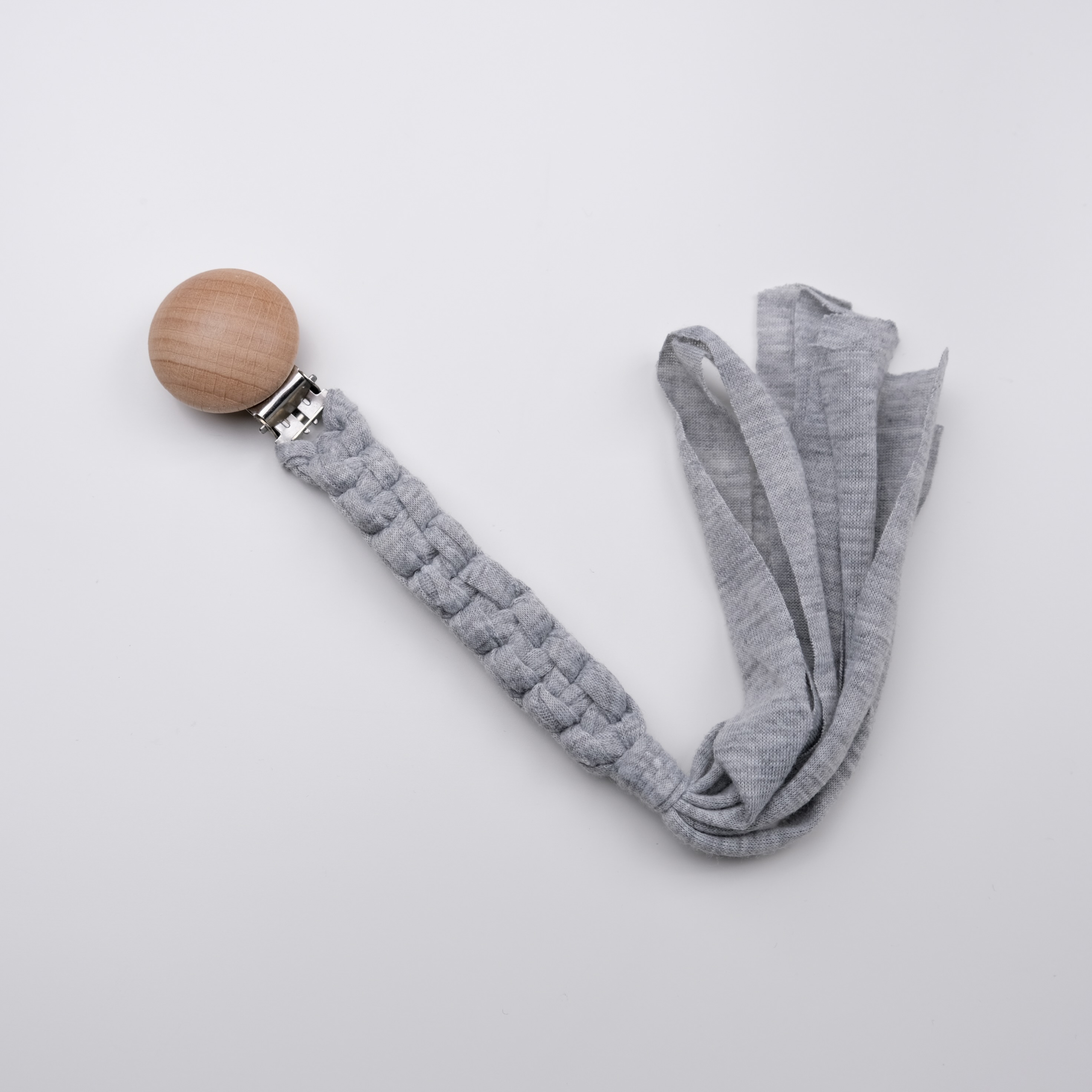 手作編織奶嘴鏈-灰