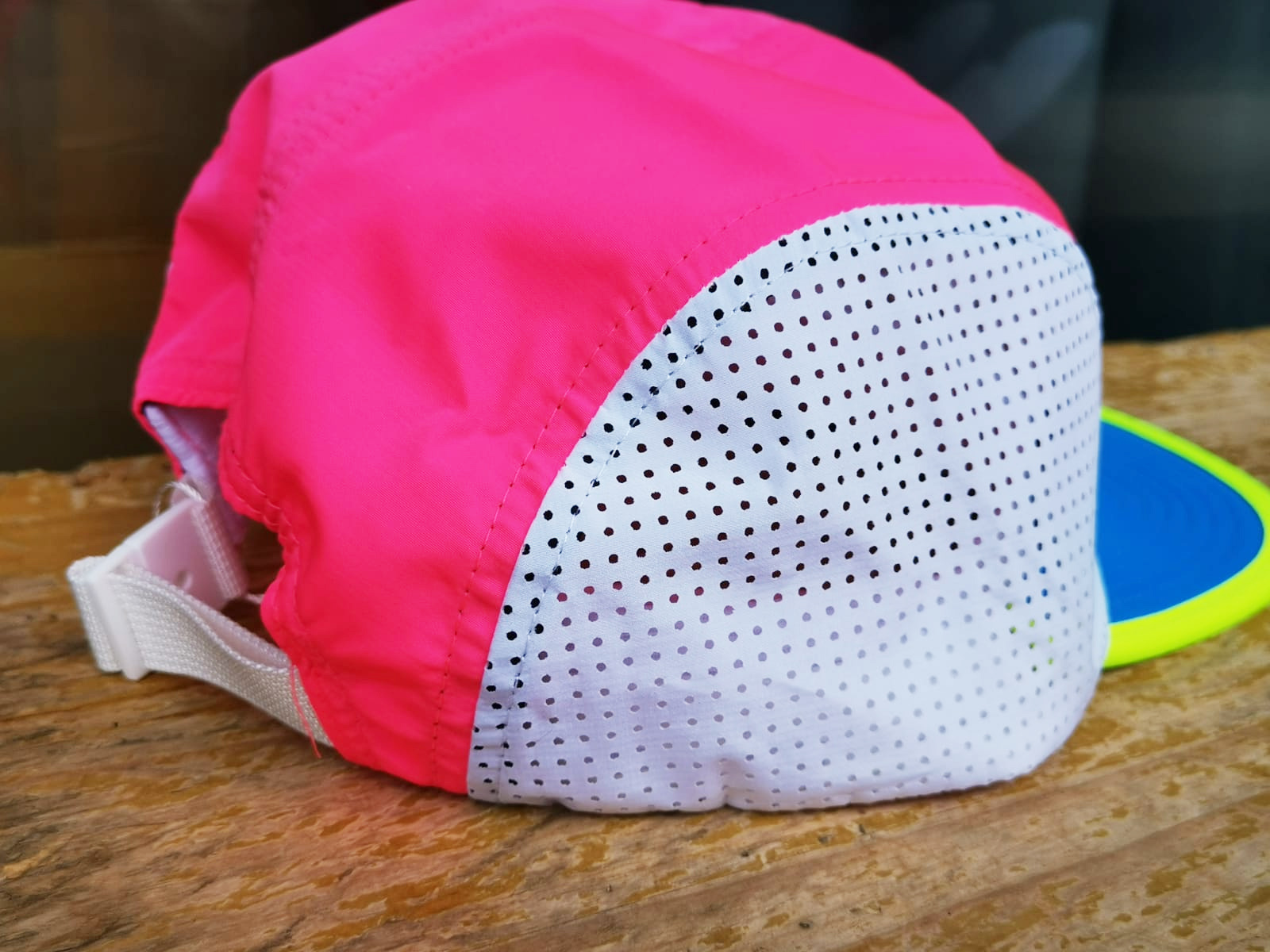 Zoot Tech Hat - Neon Block