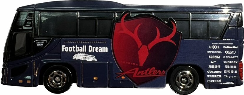 Tomica X 鹿島鹿角 球隊巴士