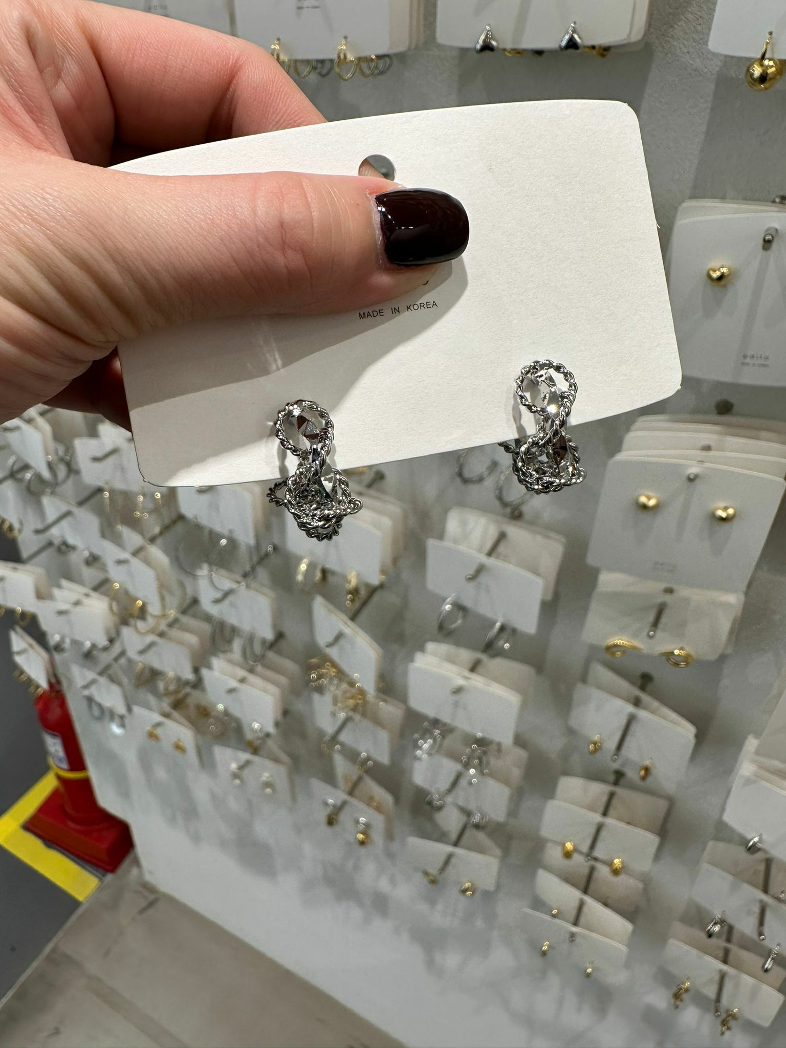 ED09 扭花耳環 （銀色）