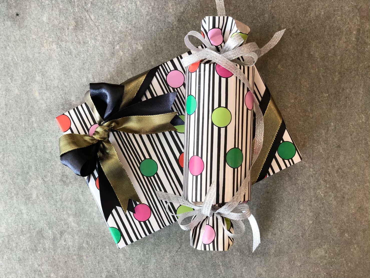 前衛直線大點點/瑞士Stewo包裝紙