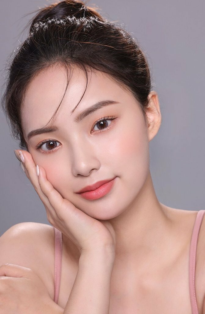 [預訂月拋] Hapa Kristin 1 Month Devoted Kristin Gray 灰色 每月拋棄彩妝隱形眼鏡｜每盒2片