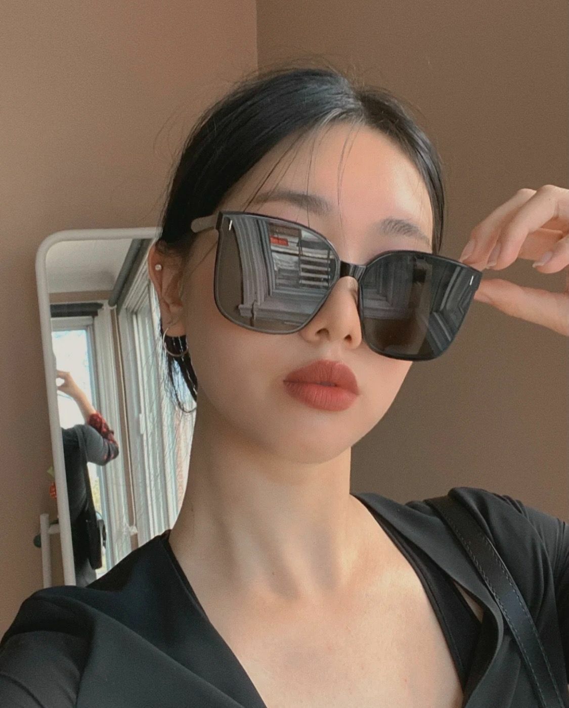 GENTLE MONSTER / FRIDA 01（黑色）、FRIDA G3（灰色）、BRC1（茶色）