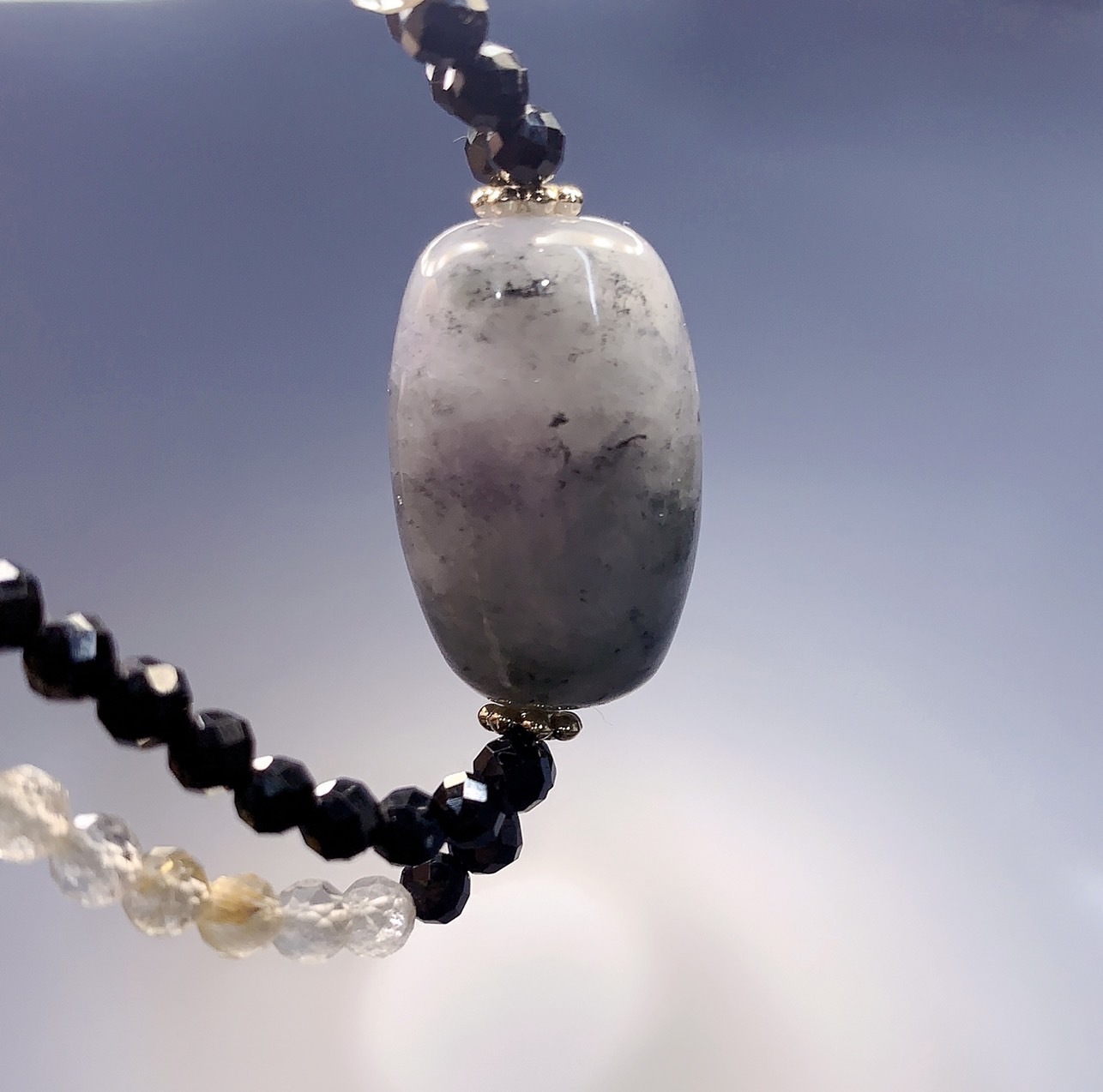 冰烏雞種翡翠玉手鍊｜防護與獨特山水意境