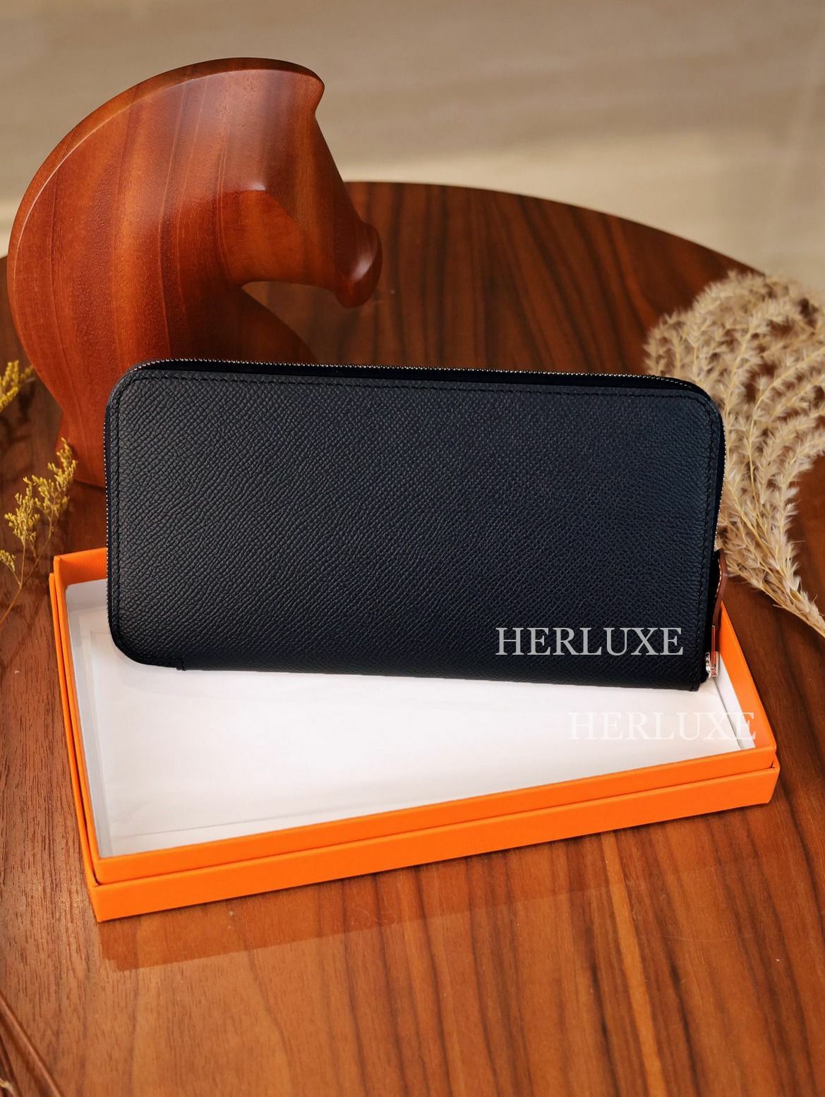 Silkin wallet 3Y caban ck epsom