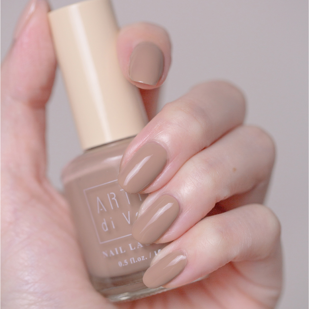 ARTiS di Voce 彩色指甲油 61 知性塵灰