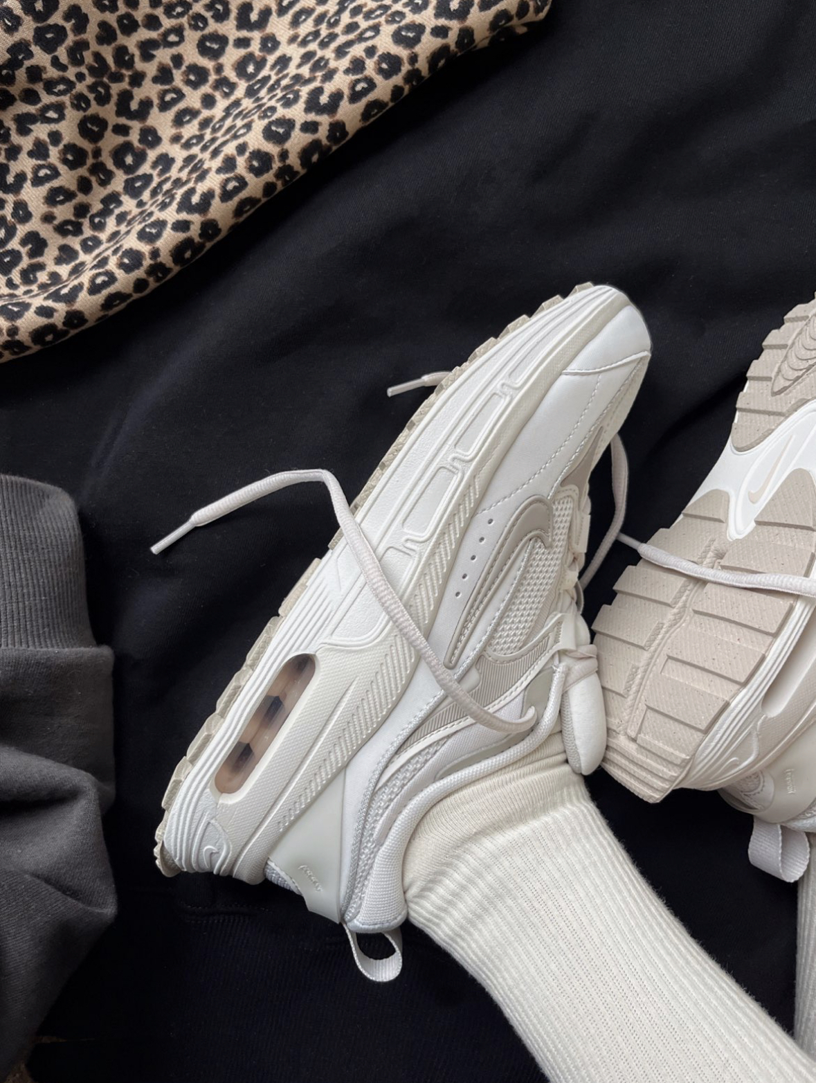 <快速出貨> Nike Air Max Bliss 溫柔奶油