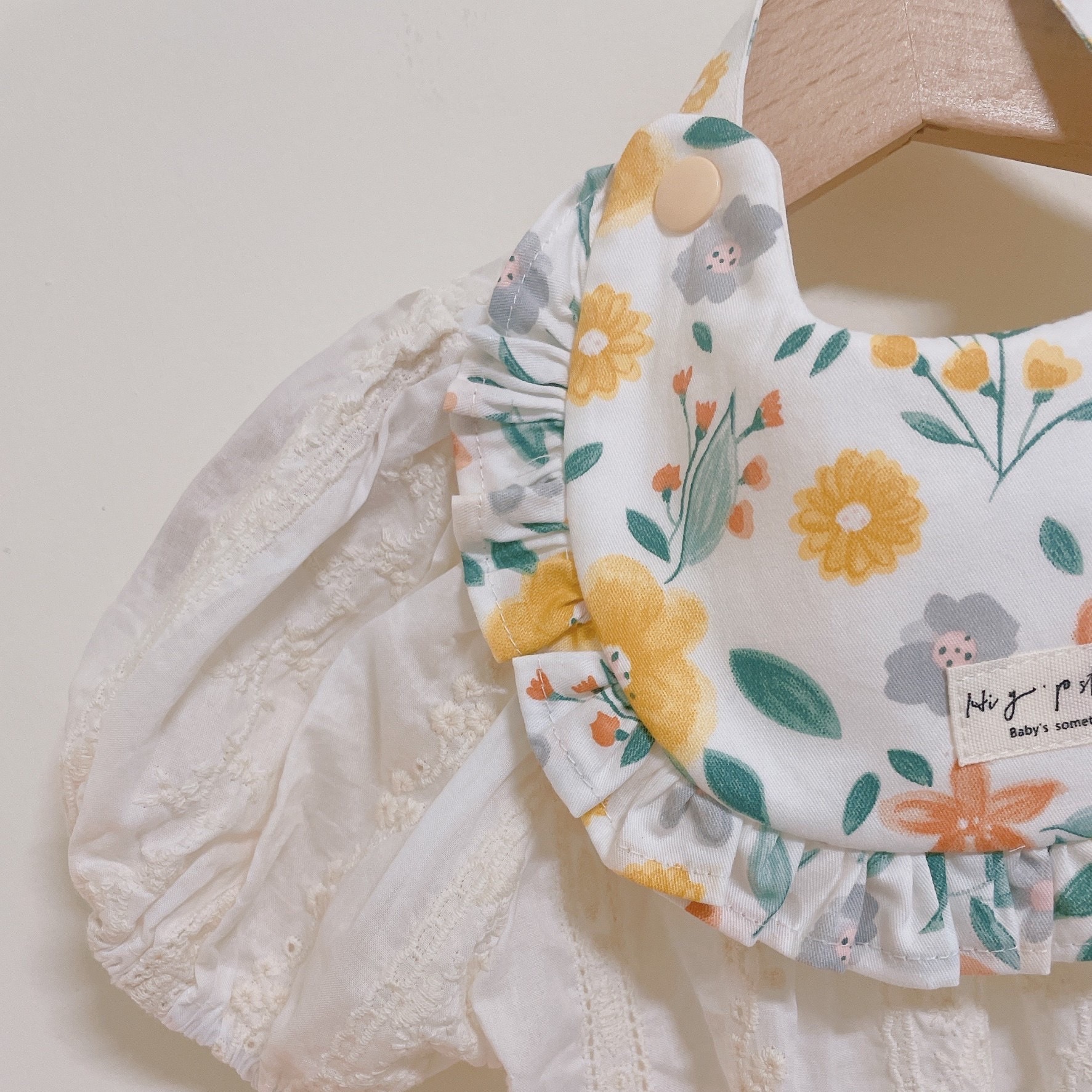 Hi Y.P store-手作圍兜-自然花卉