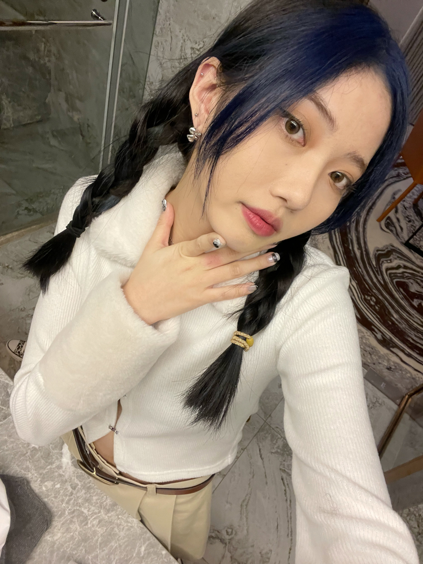 Breakfast at Tiffany's croissant earring