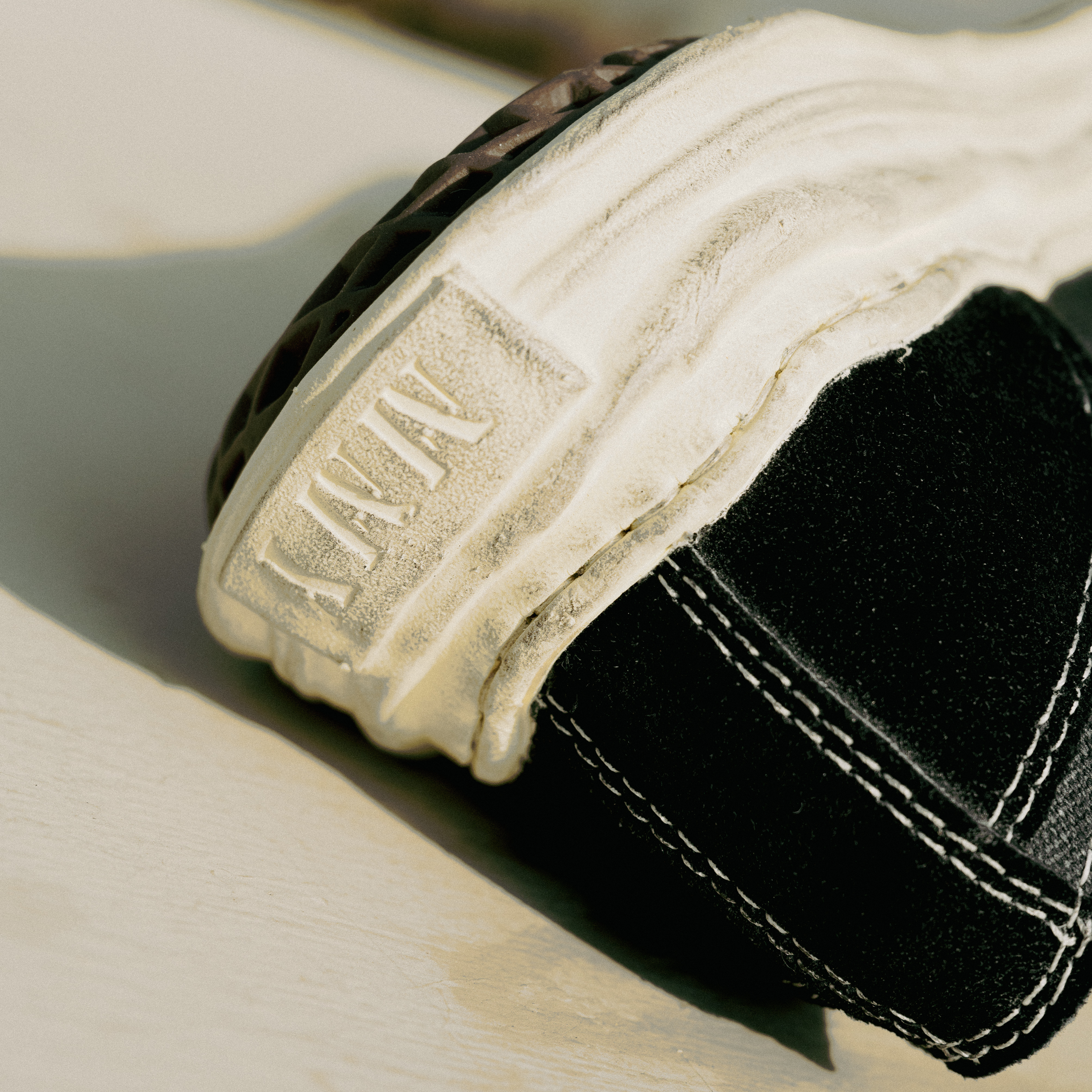 [現貨] MIHARA YASUHIRO Hank Distressed Canvas Low Black A10FW715