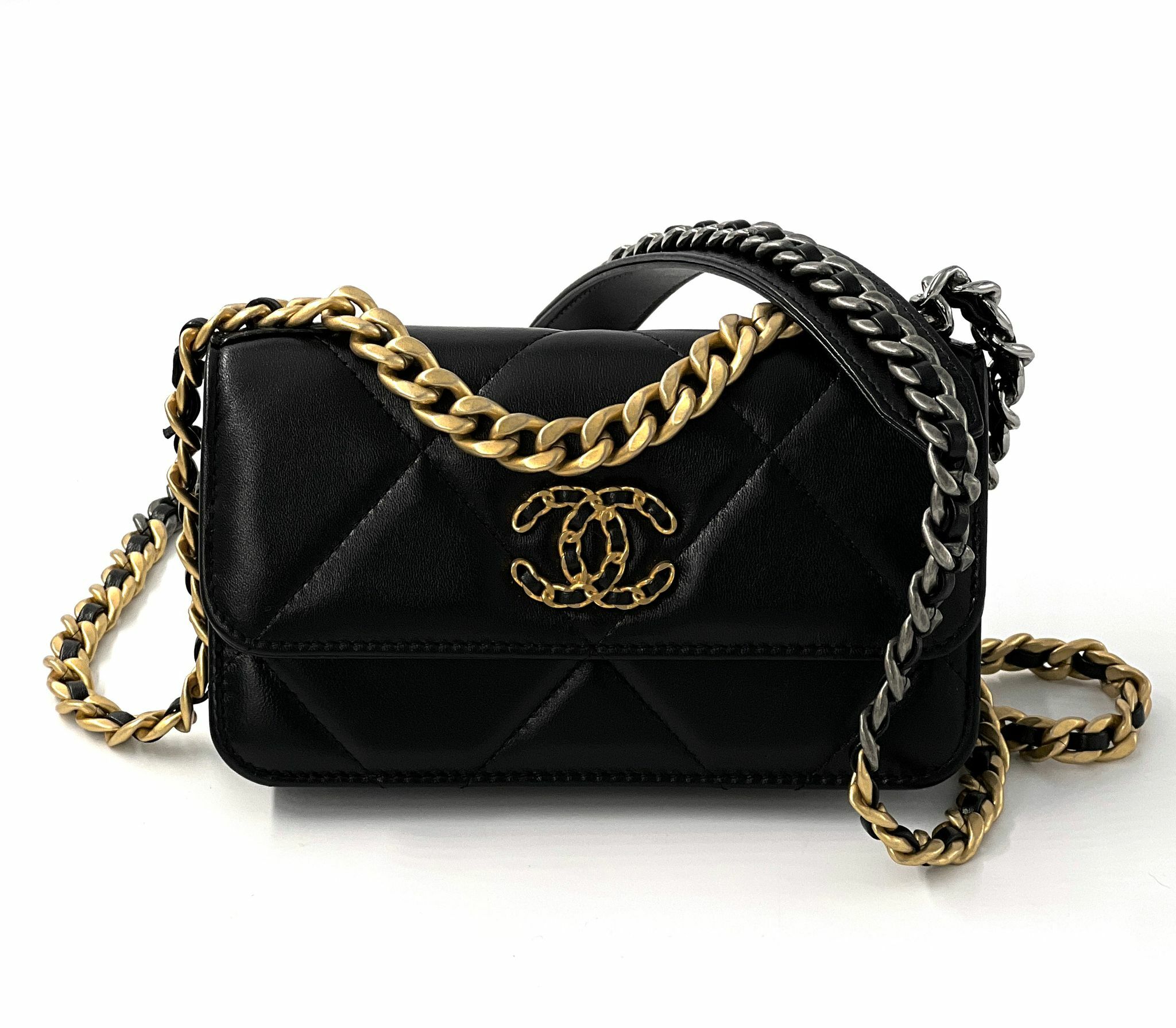 
          (二手新淨) CHANEL 19 CHAIN CROSSBODY
        