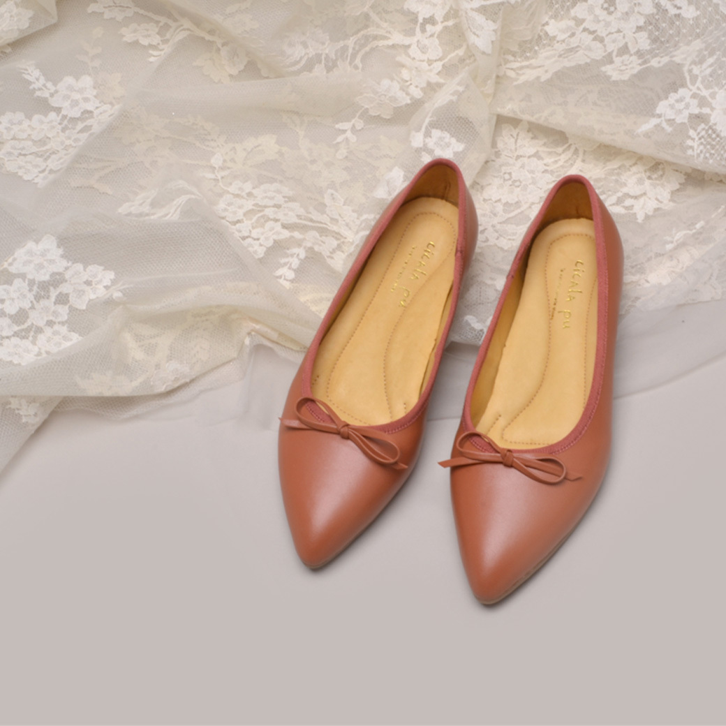 21606 牛奶糖橘 尖頭平底鞋