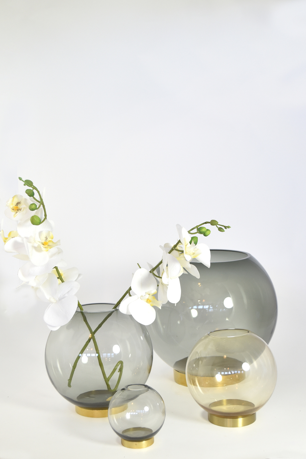 AYTM Globe Vase W. STAND 花器 中款