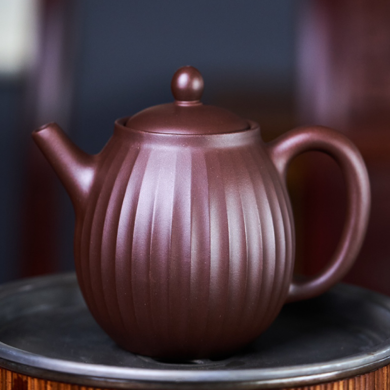 【蓮語】--流把線條頎長且線條流暢，是為亭亭玉立之姿也