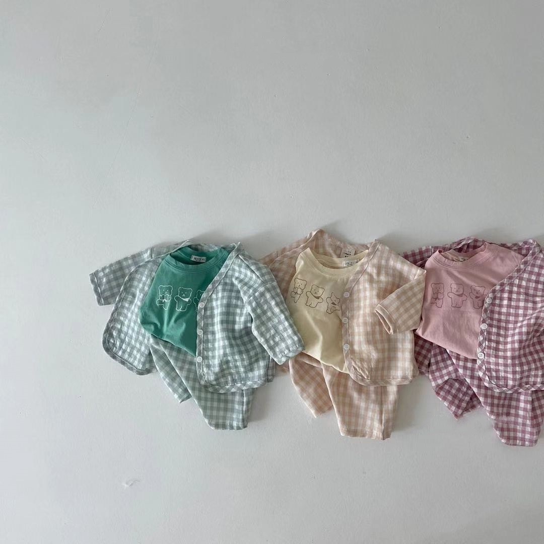 三隻動動小熊圓領上衣