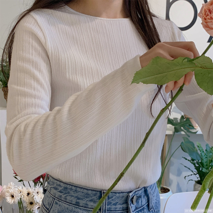 韓國Cherrykoko授權 絲柔細緻圓領修身針織上衣【MADE, CRKO】系列