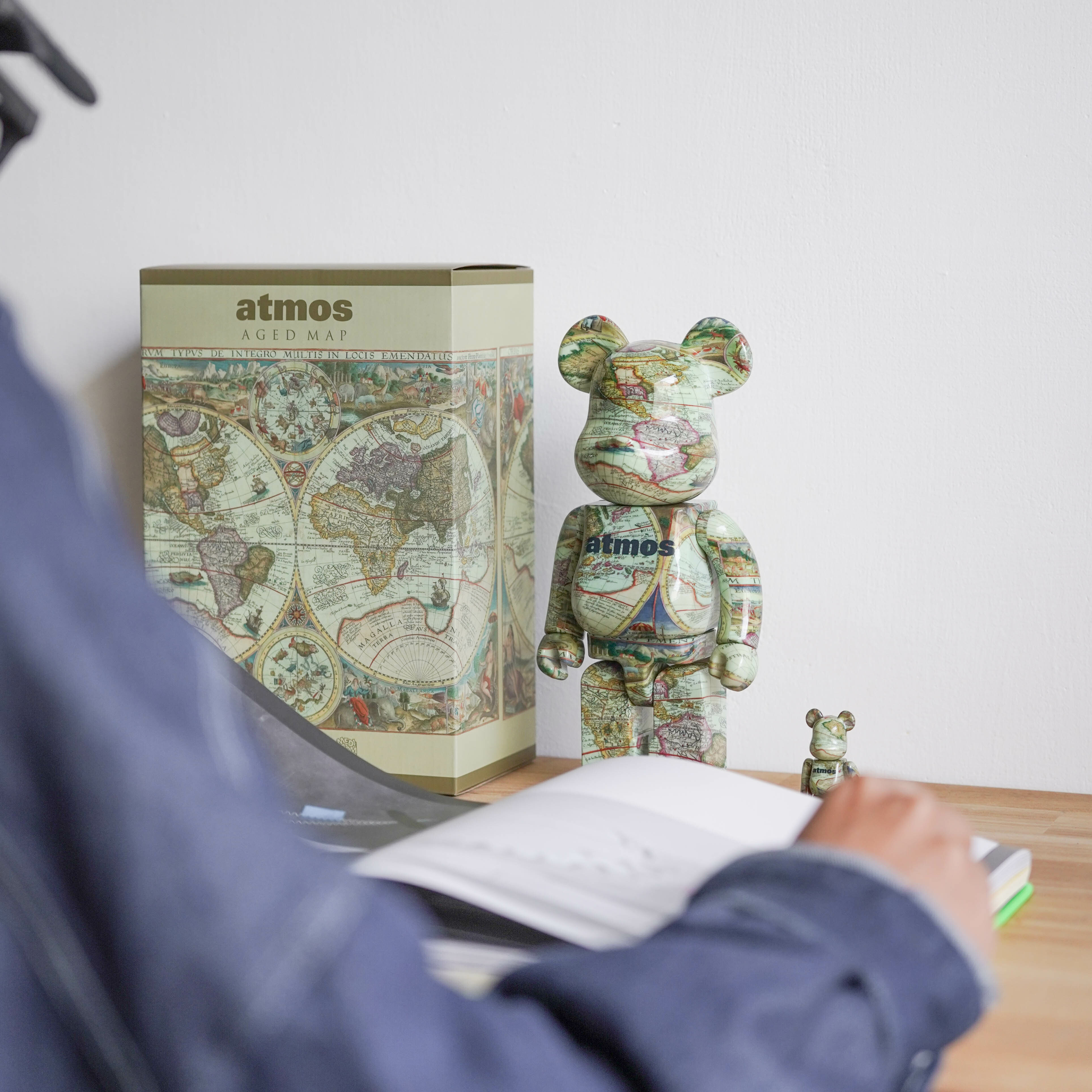 BE@RBRICK atmos AGED MAP 100% & 400%-